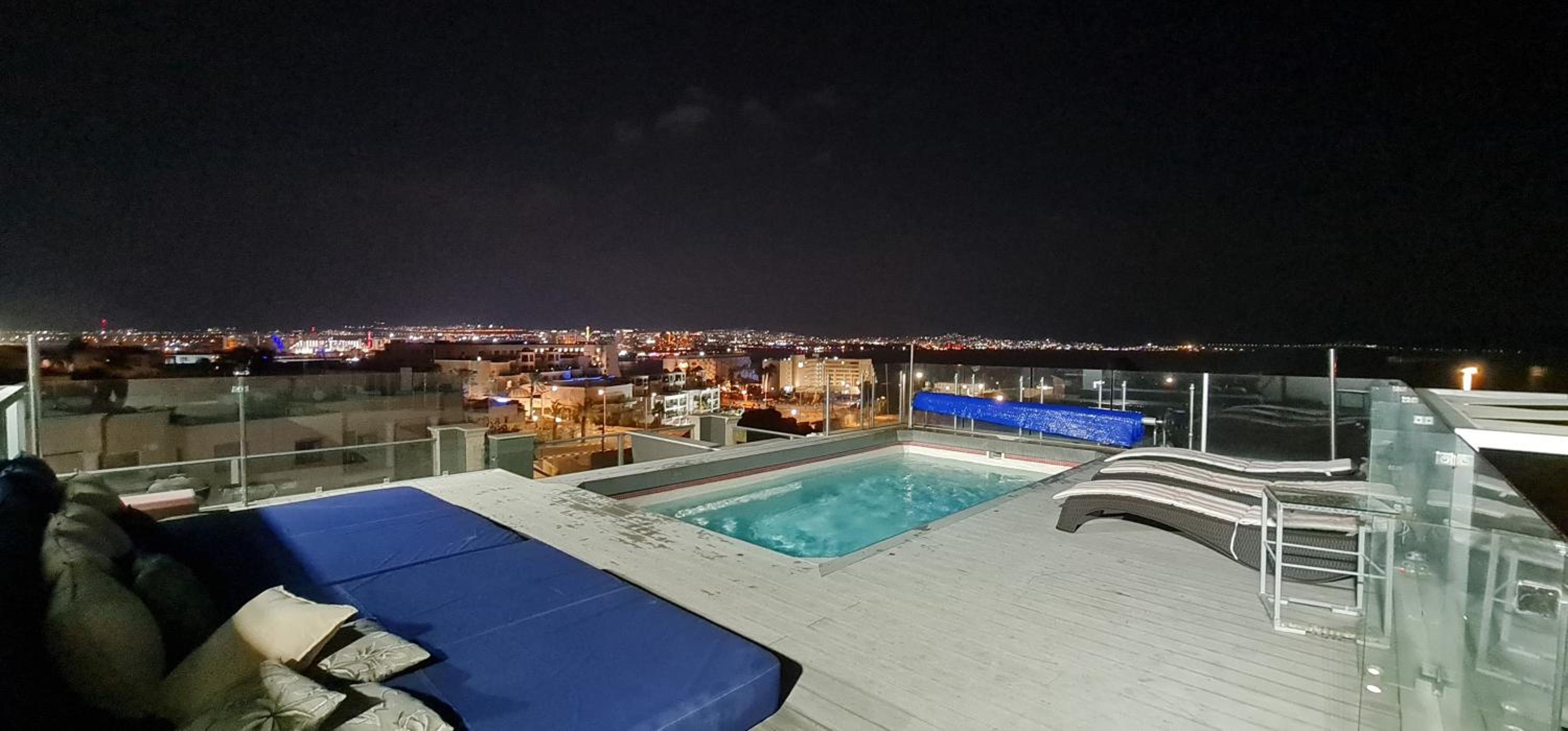3 bdr Penthouse with sea view pool - By Amdar Holiday Apartments view 2