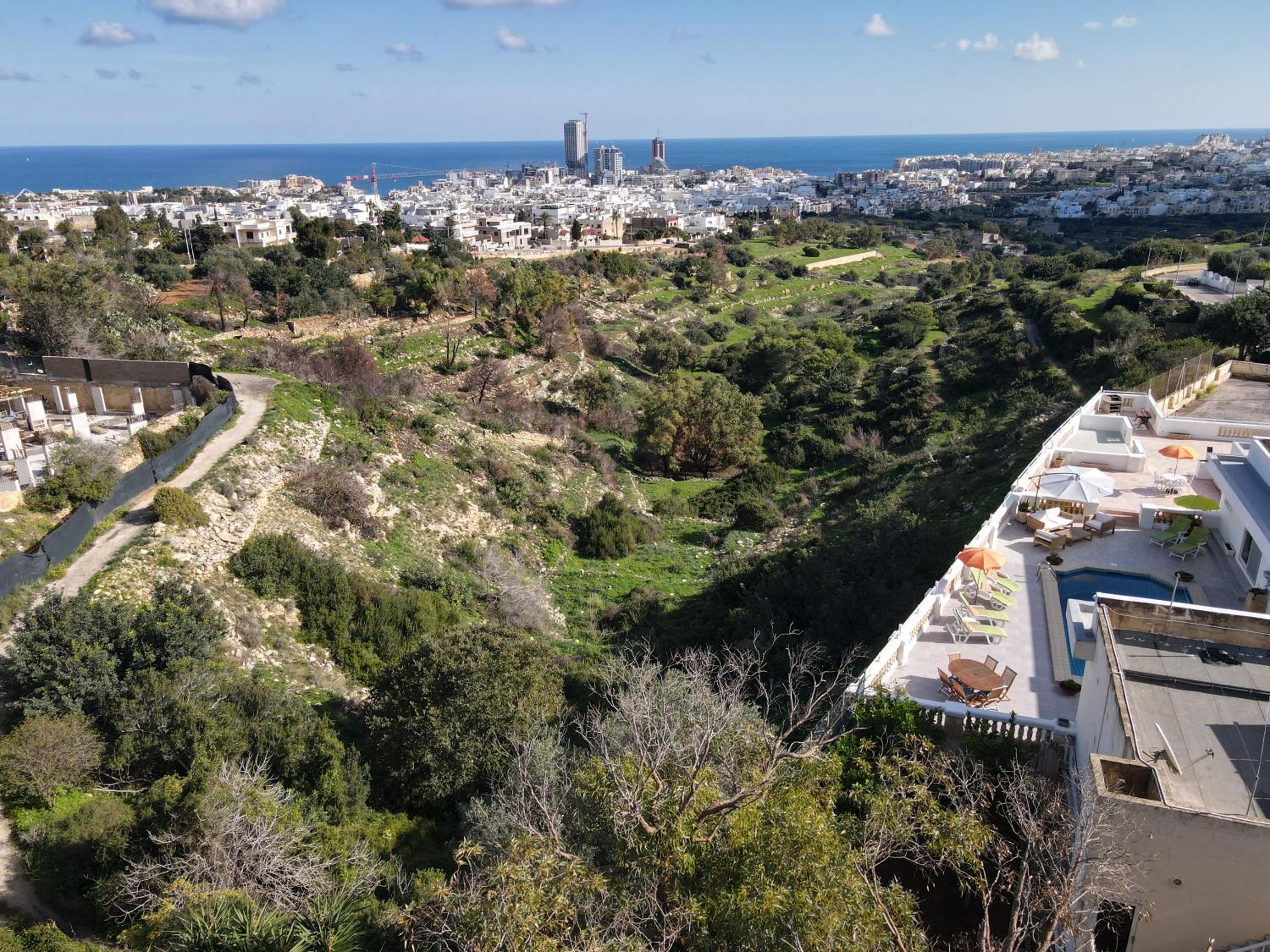 Beautiful Villa with Breathtaking Views in Swieqi by 360 Estates view 3