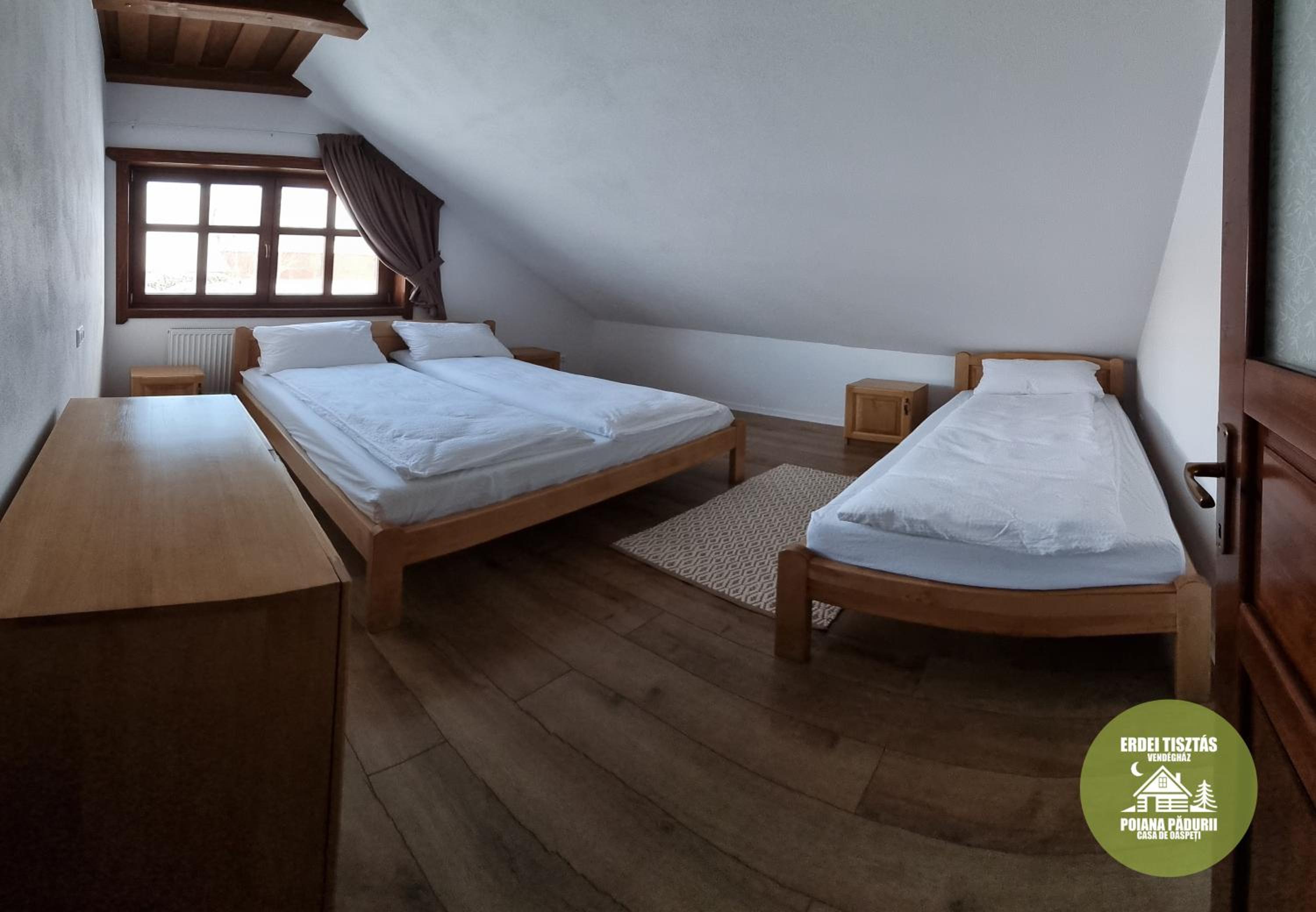Poiana Pădurii Casa de Oaspeți