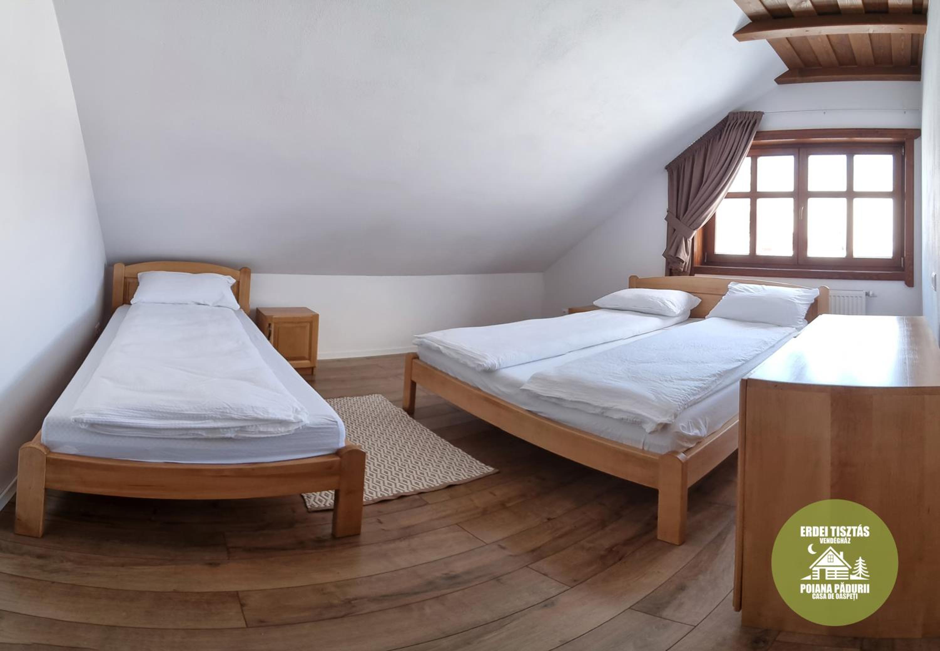 Poiana Pădurii Casa de Oaspeți