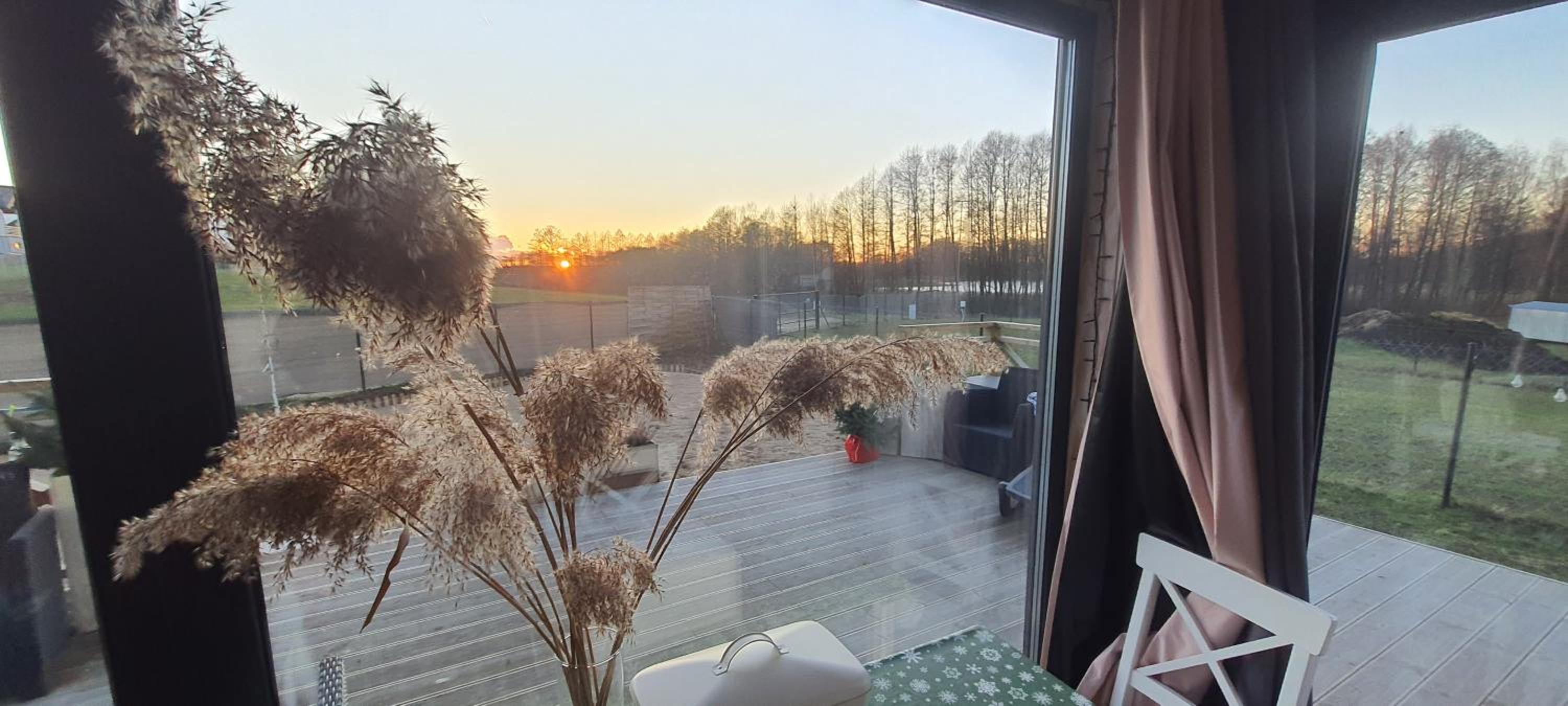 Domek Mazurski całoroczny nad jeziorem z sauną i Jacuzzi SPA