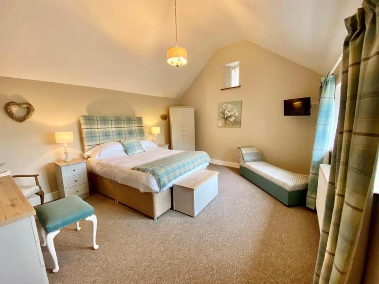 Stunning barn minutes from the Lake District view 4