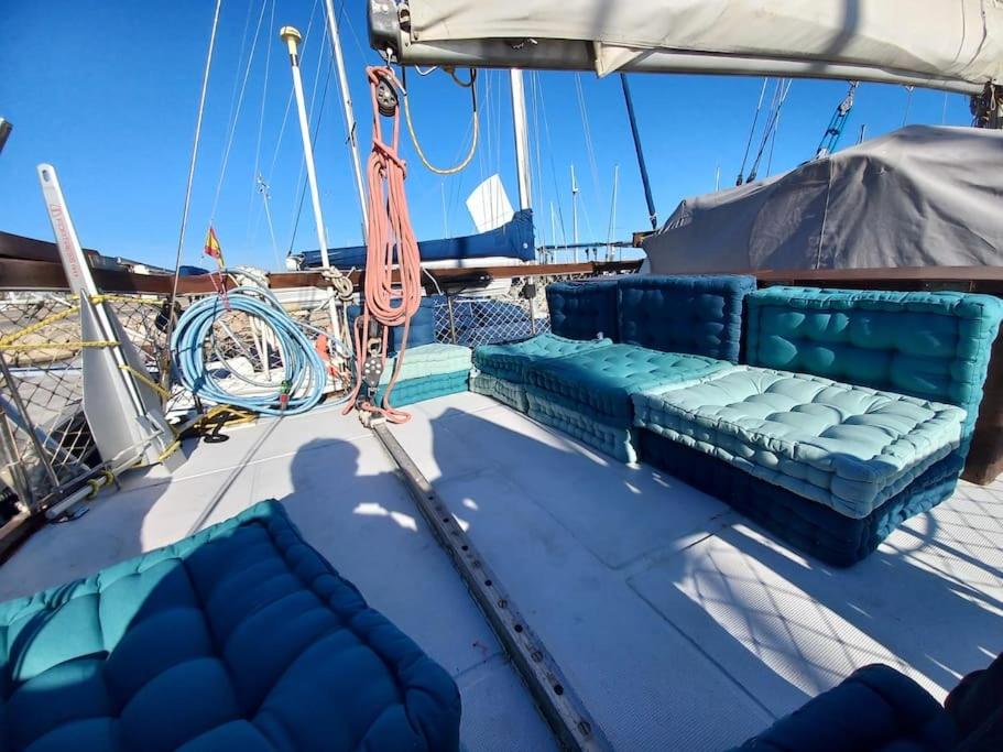Excelente Velero Clásico en Valencia