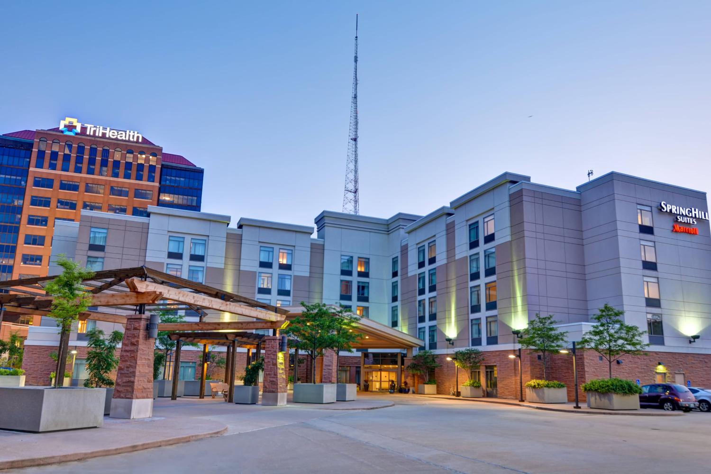 Hotel SpringHill Suites by Marriott Cincinnati Midtown - Image 1