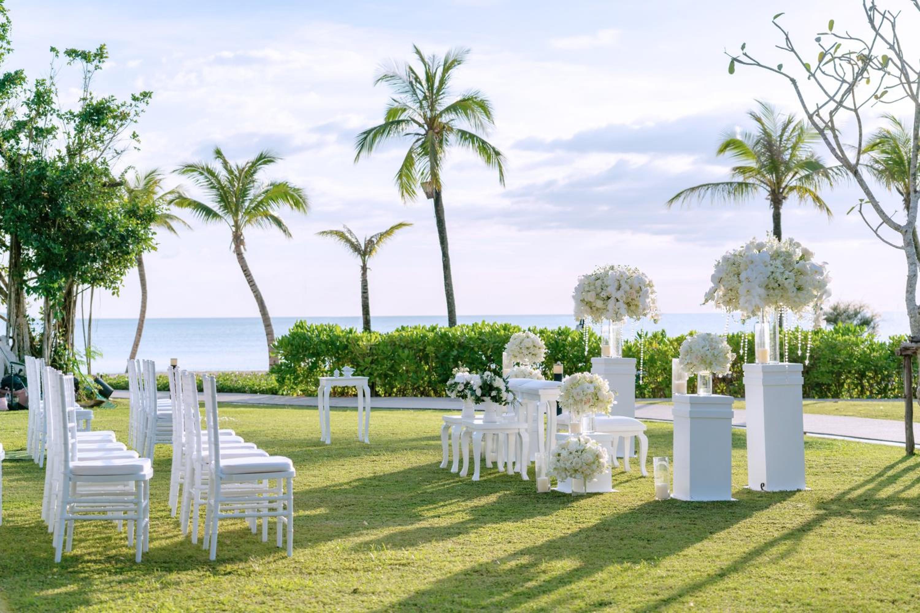 Le Meridien Khao Lak Resort & Spa