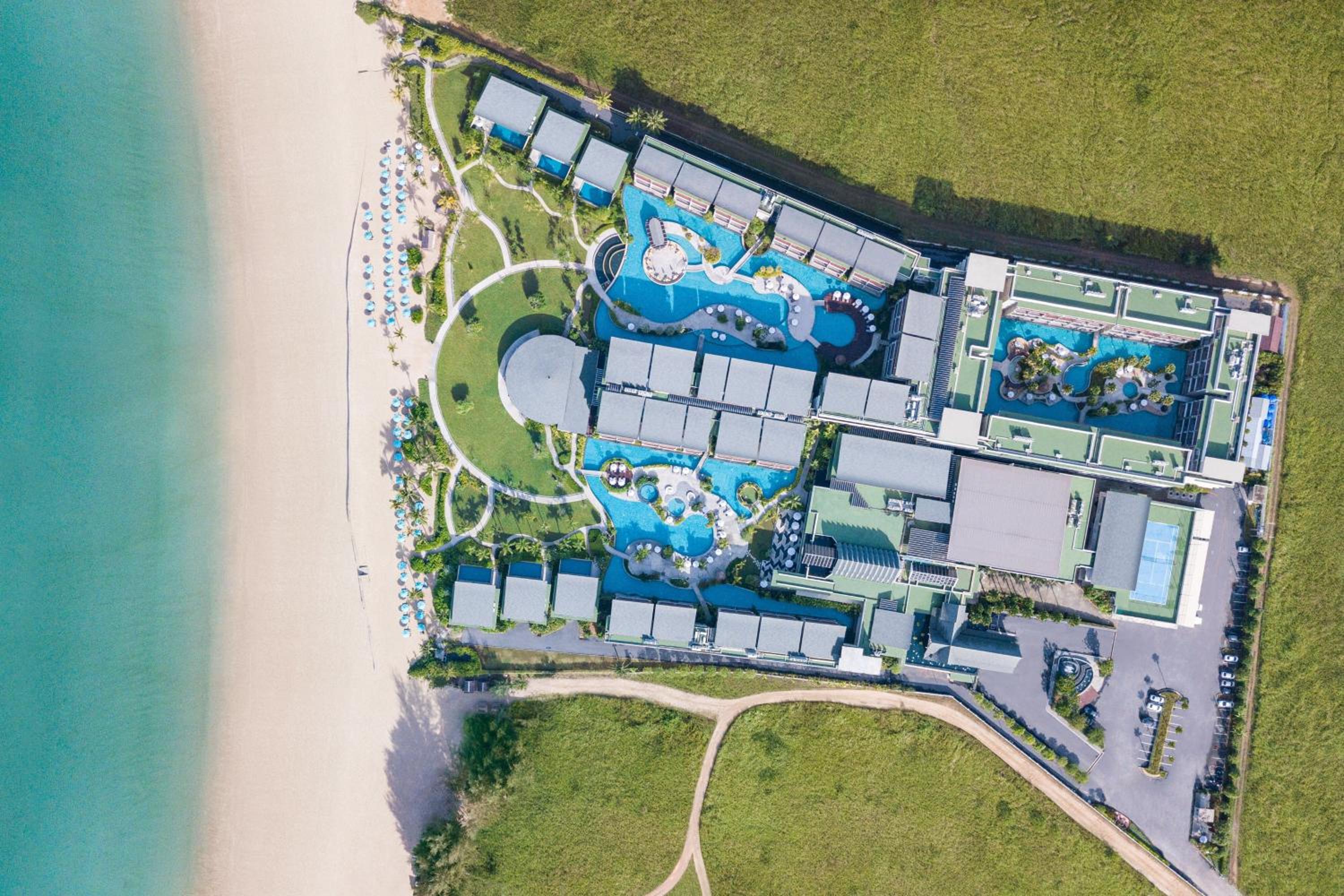 Le Meridien Khao Lak Resort & Spa 4