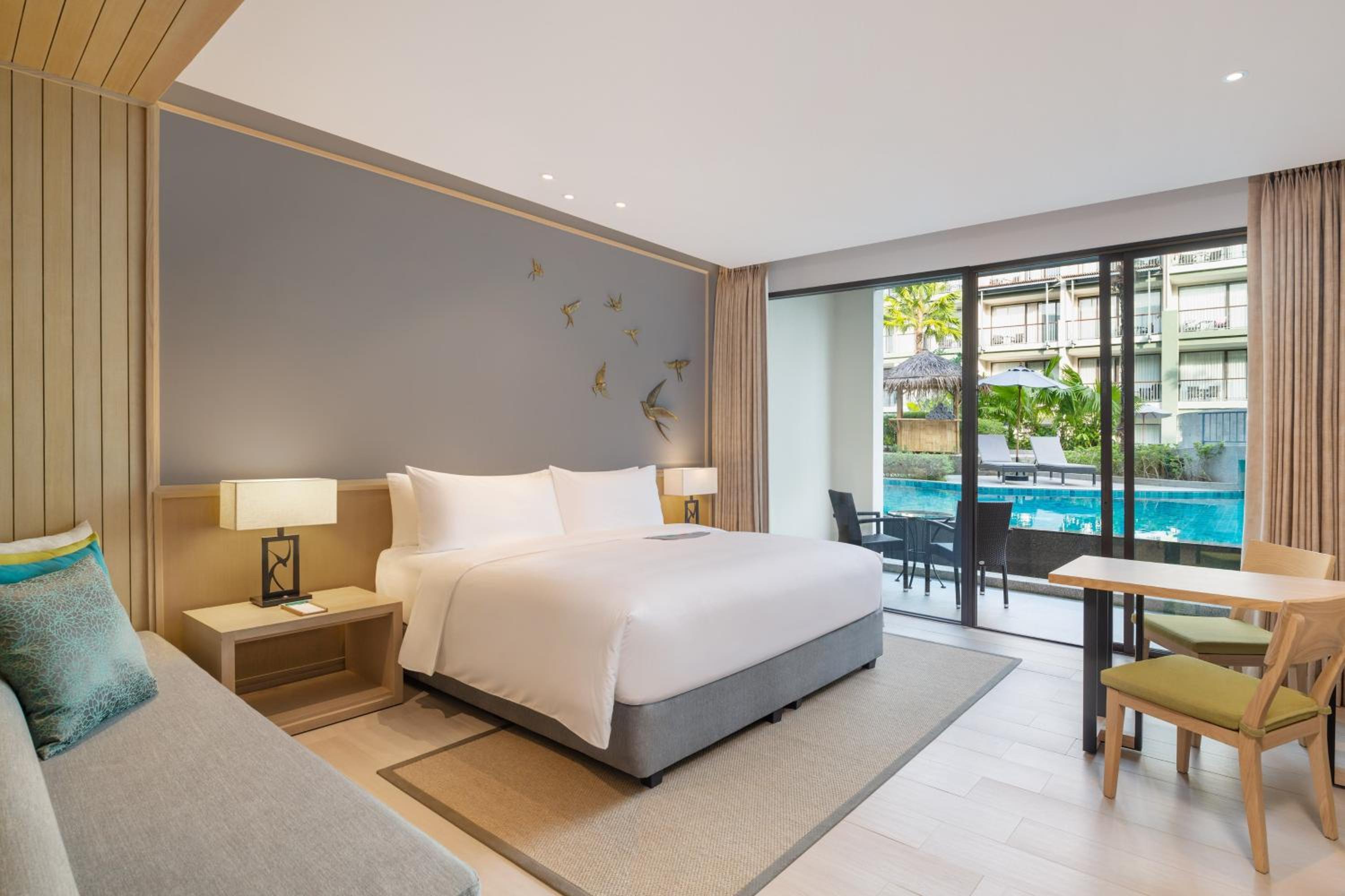 Le Meridien Khao Lak Resort & Spa