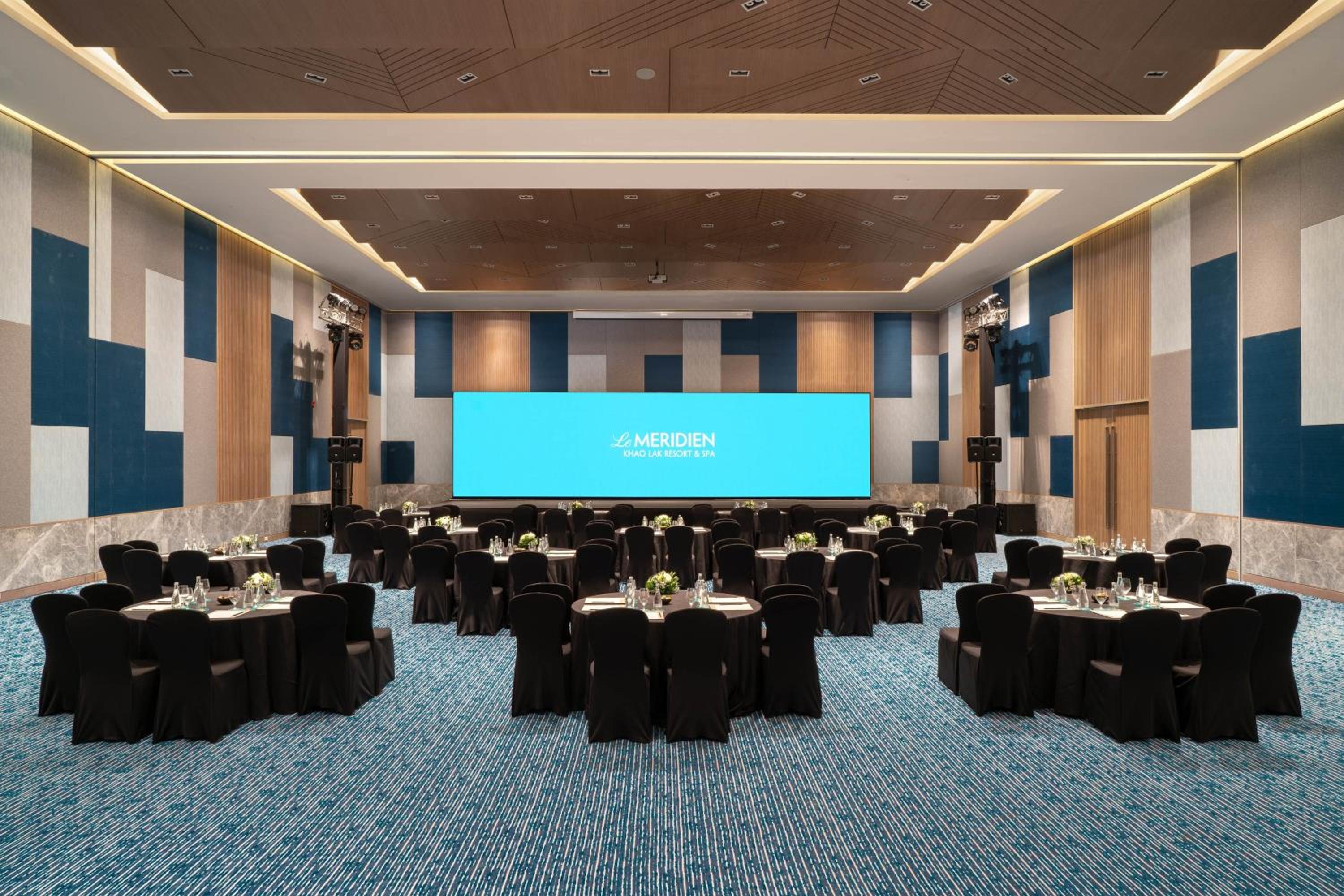 Le Meridien Khao Lak Resort & Spa