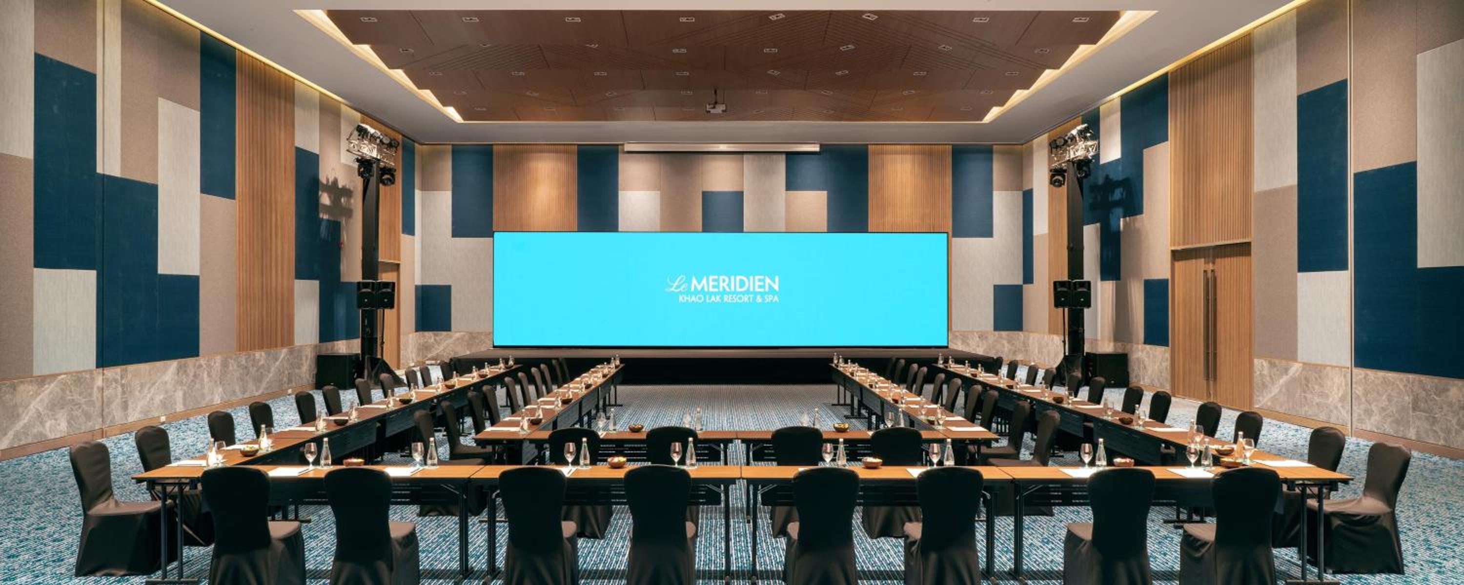 Le Meridien Khao Lak Resort & Spa