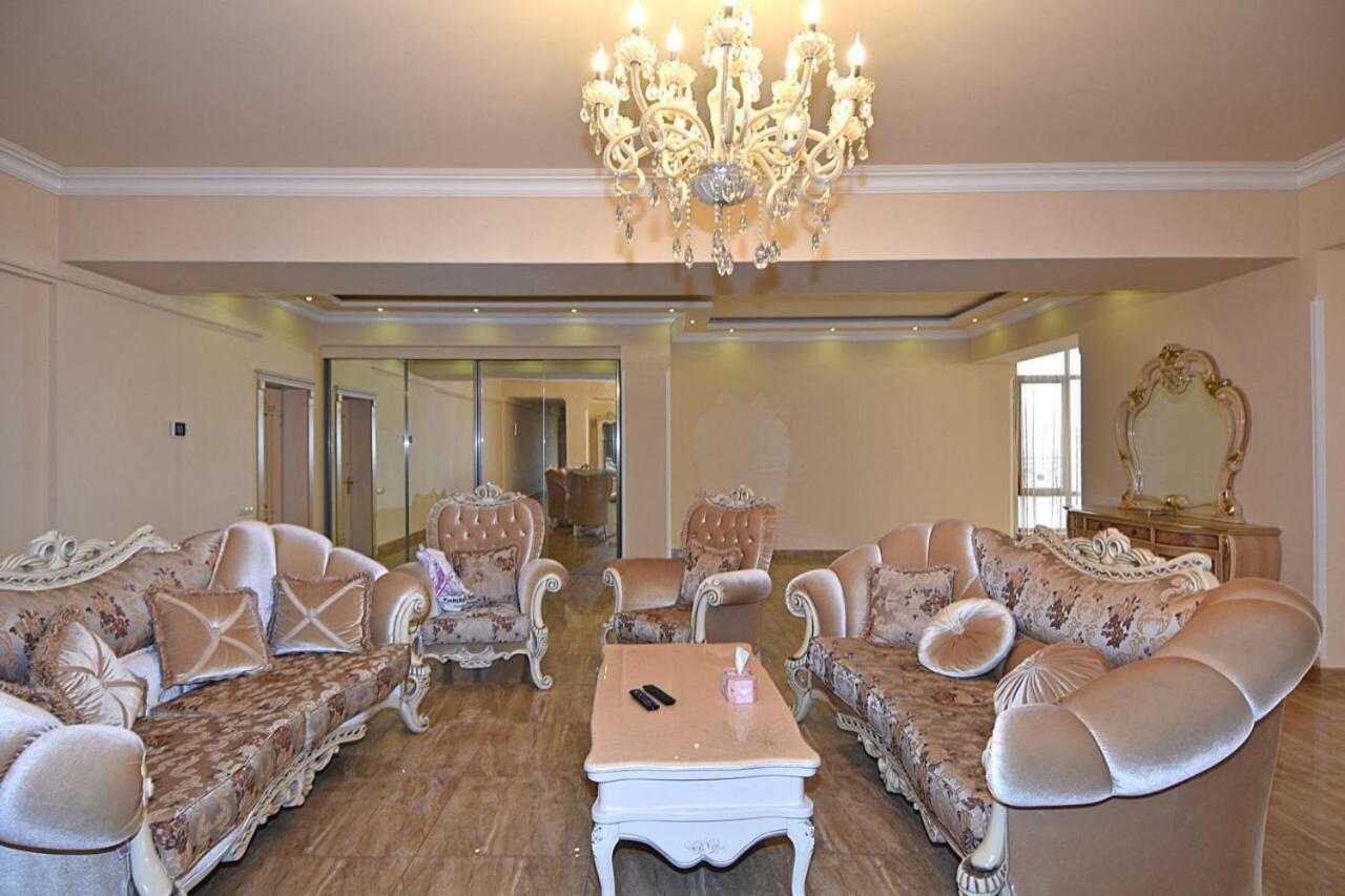 Teryan street, 4 bedrooms Luxury, Unique apartment TT888