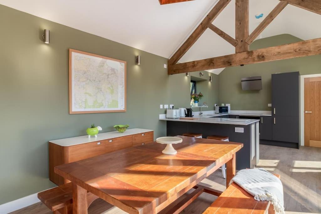 Green End Farm Cottages - The Sheep Shed view 4