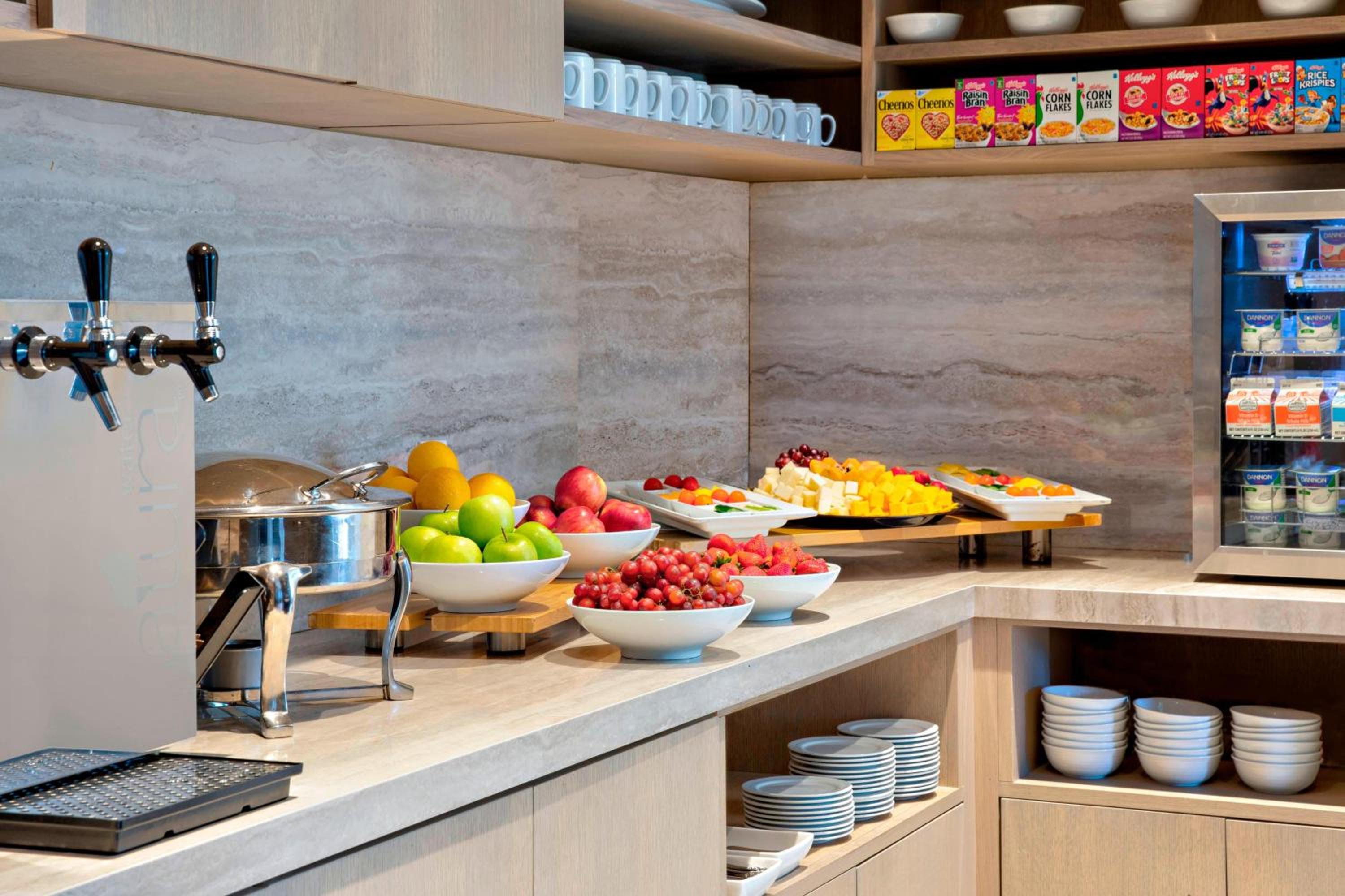 New York LaGuardia Airport Marriott - Property Image 4