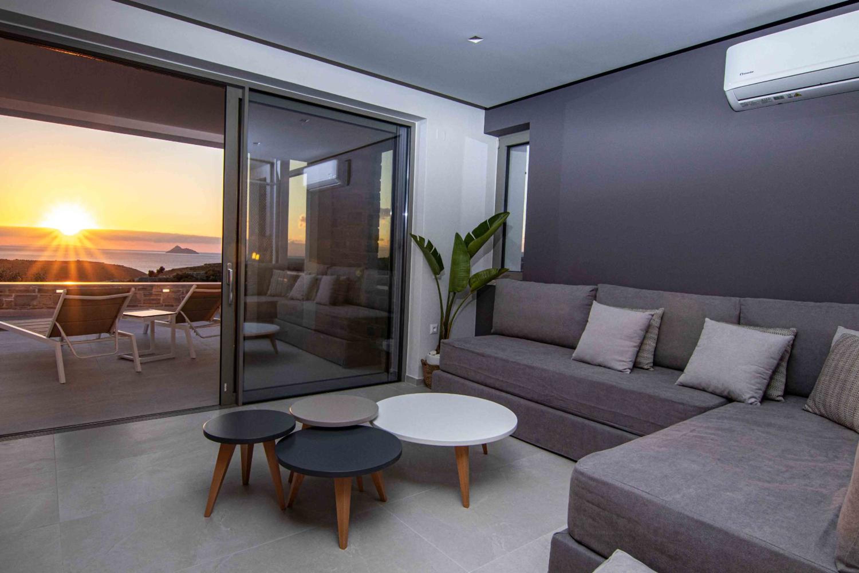 Crete Villa Paseathea, Luxurious Pool Getaway