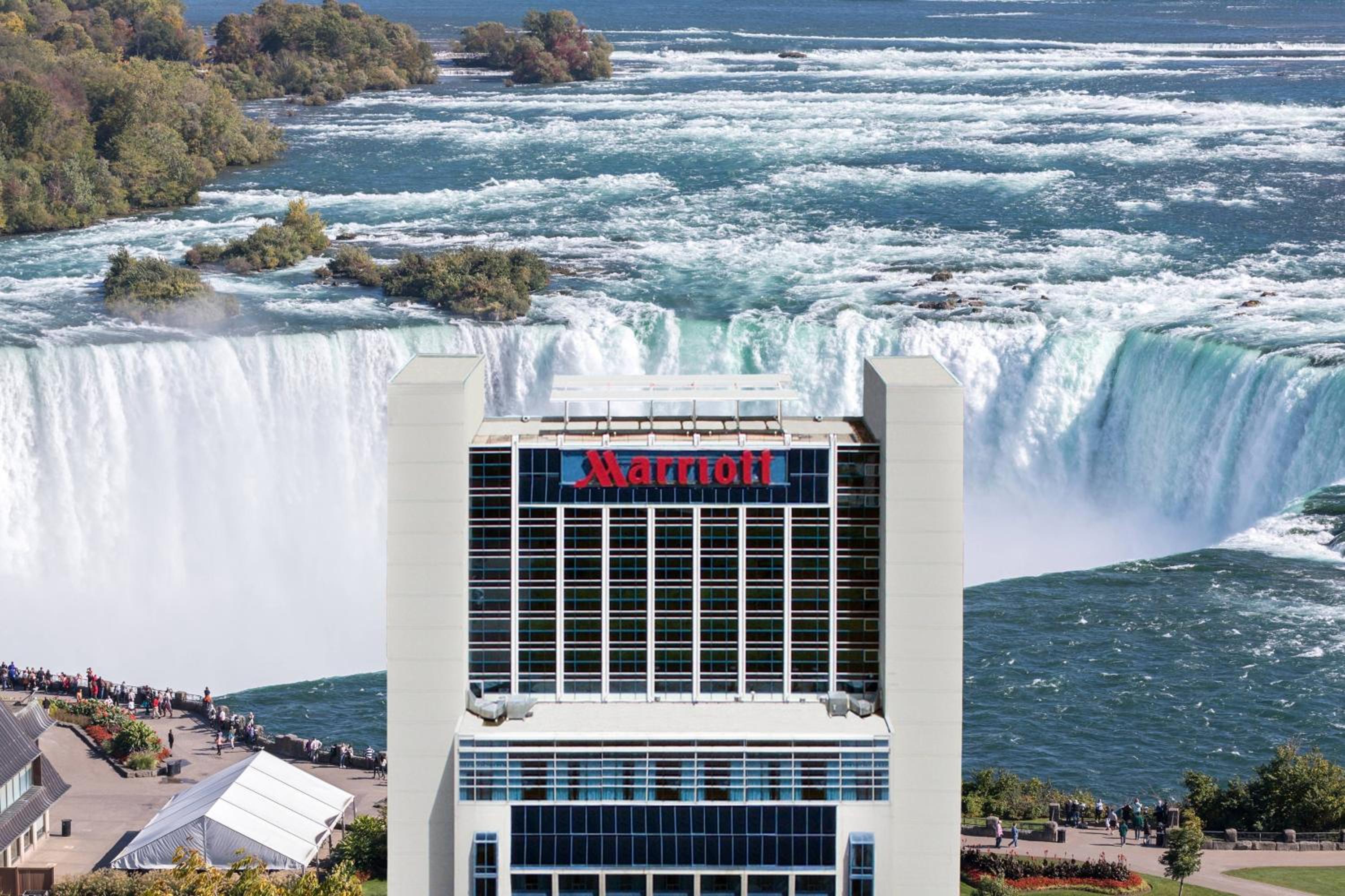 Hotel Niagara Falls Marriott on the Falls