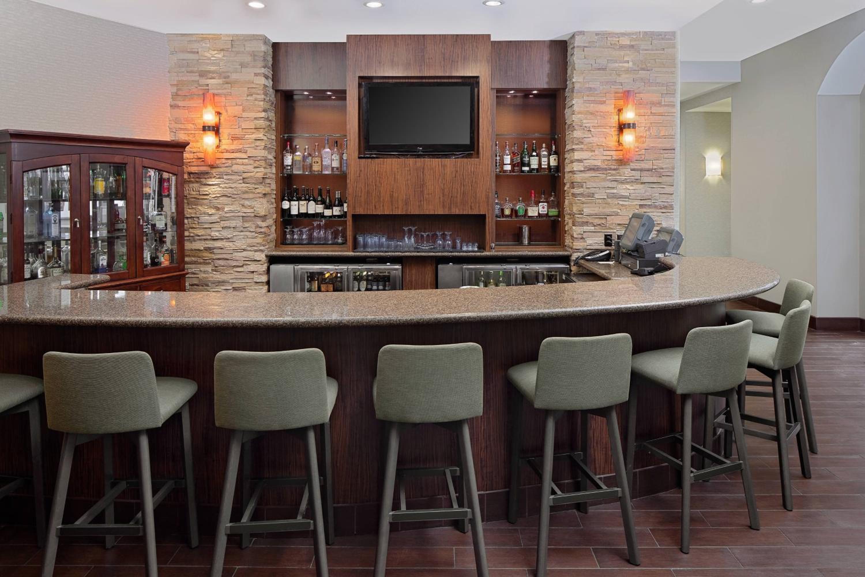 Houma Vacations - Courtyard by Marriott Houma - Property Image 1