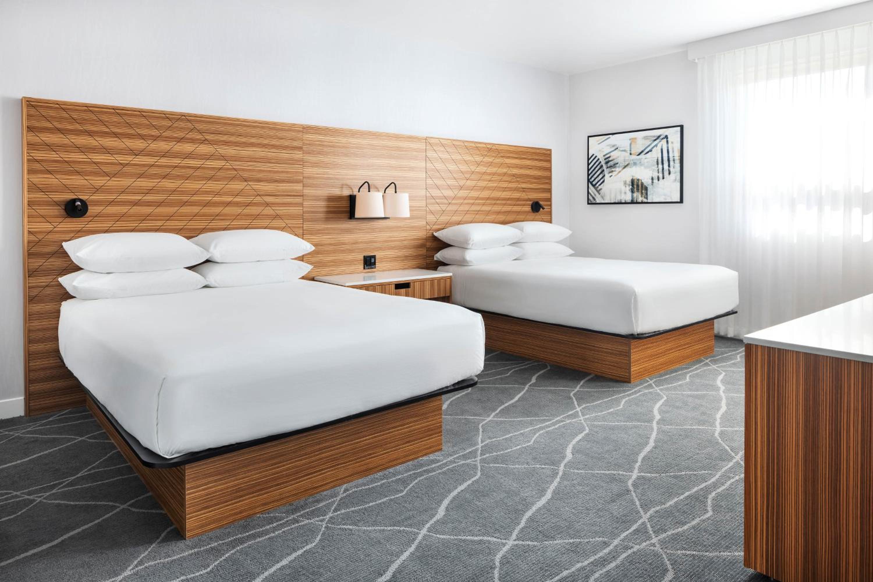 Grande Prairie Vacations - Delta Hotels by Marriott Grande Prairie Airport - Property Image 7