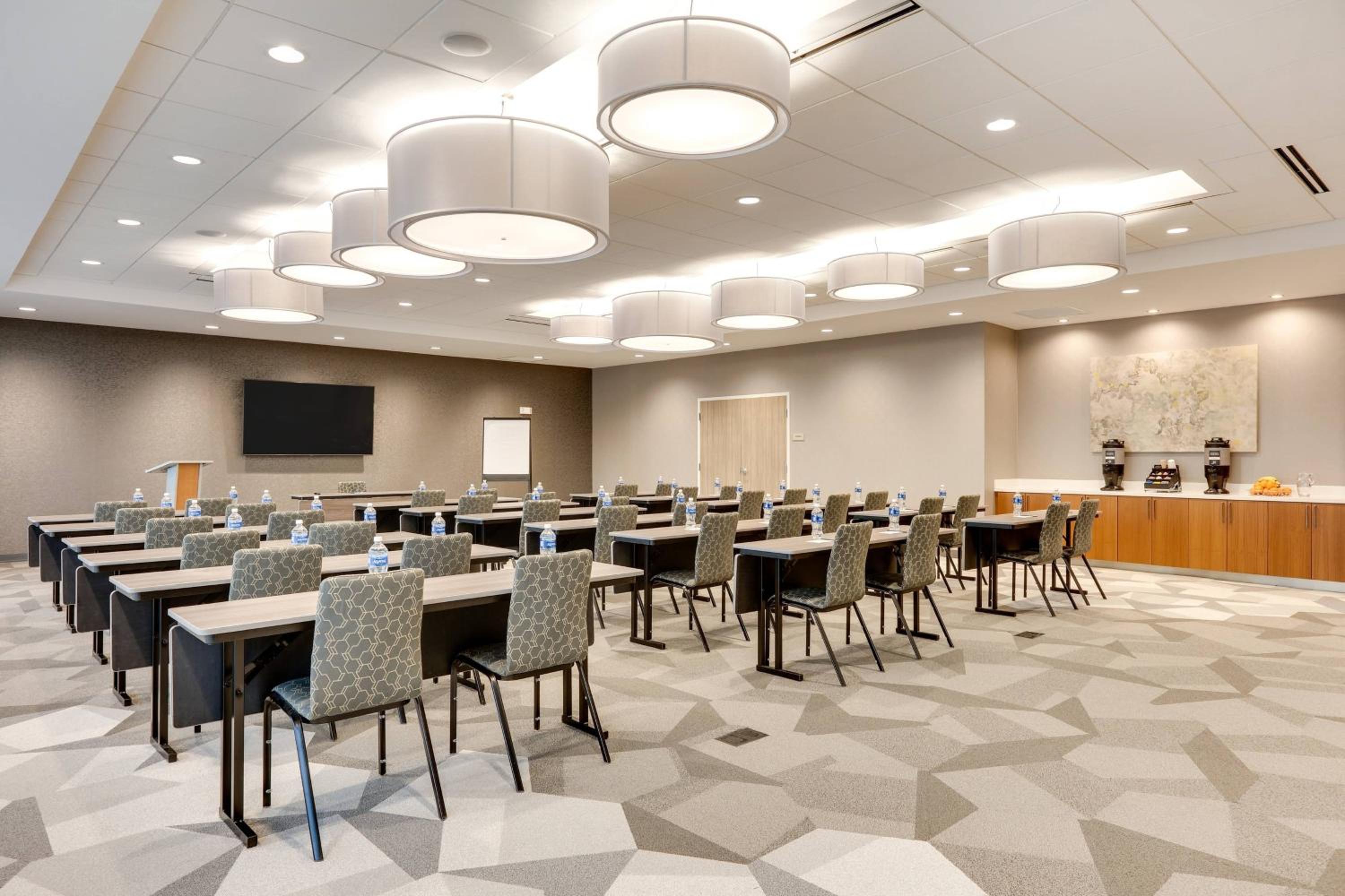 Dallas / Fort Worth Vacations - SpringHill Suites by Marriott Dallas Mansfield - Property Image 2