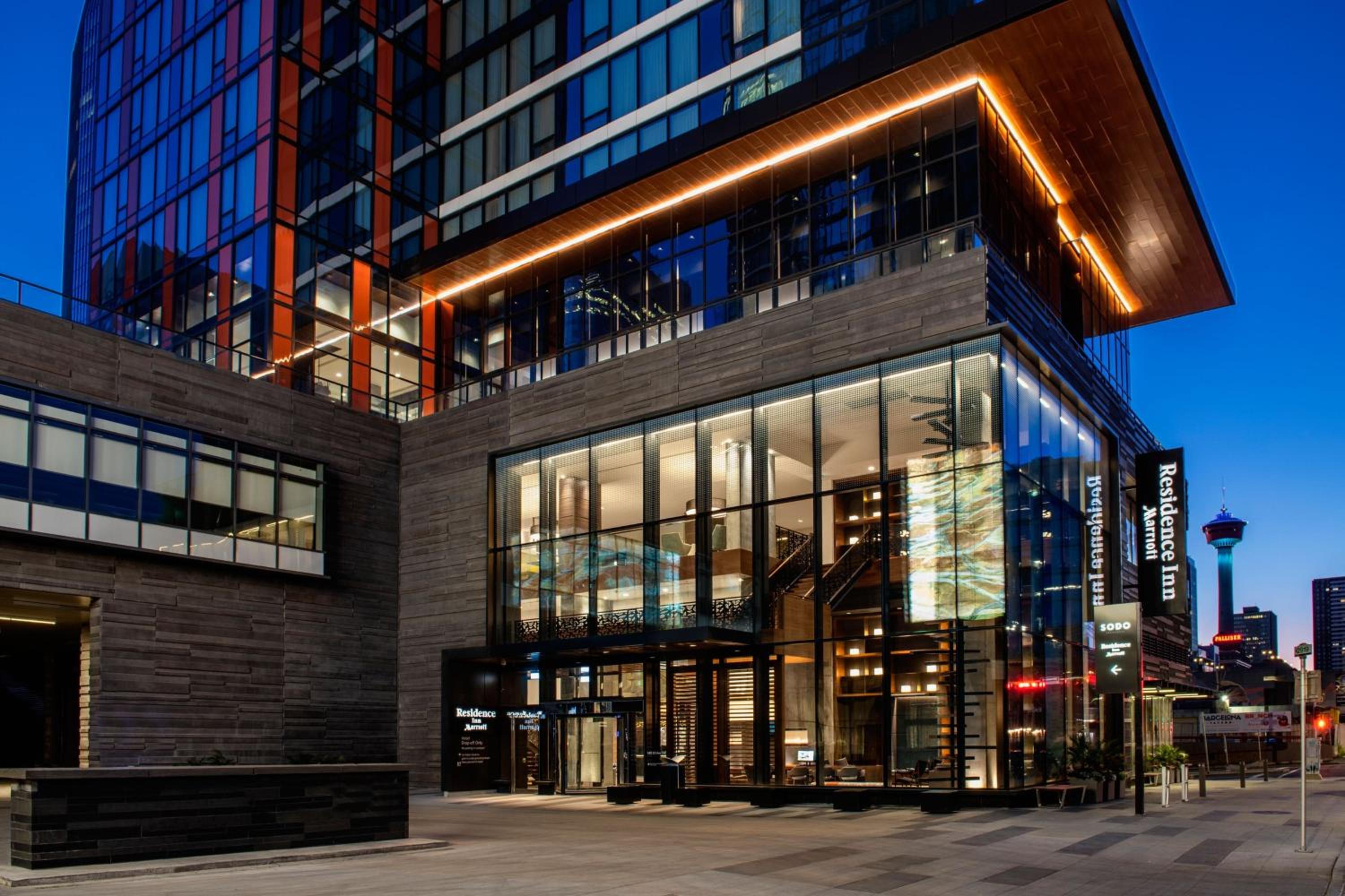 Hotel Residence Inn by Marriott Calgary Downtown/Beltline District - Image 1