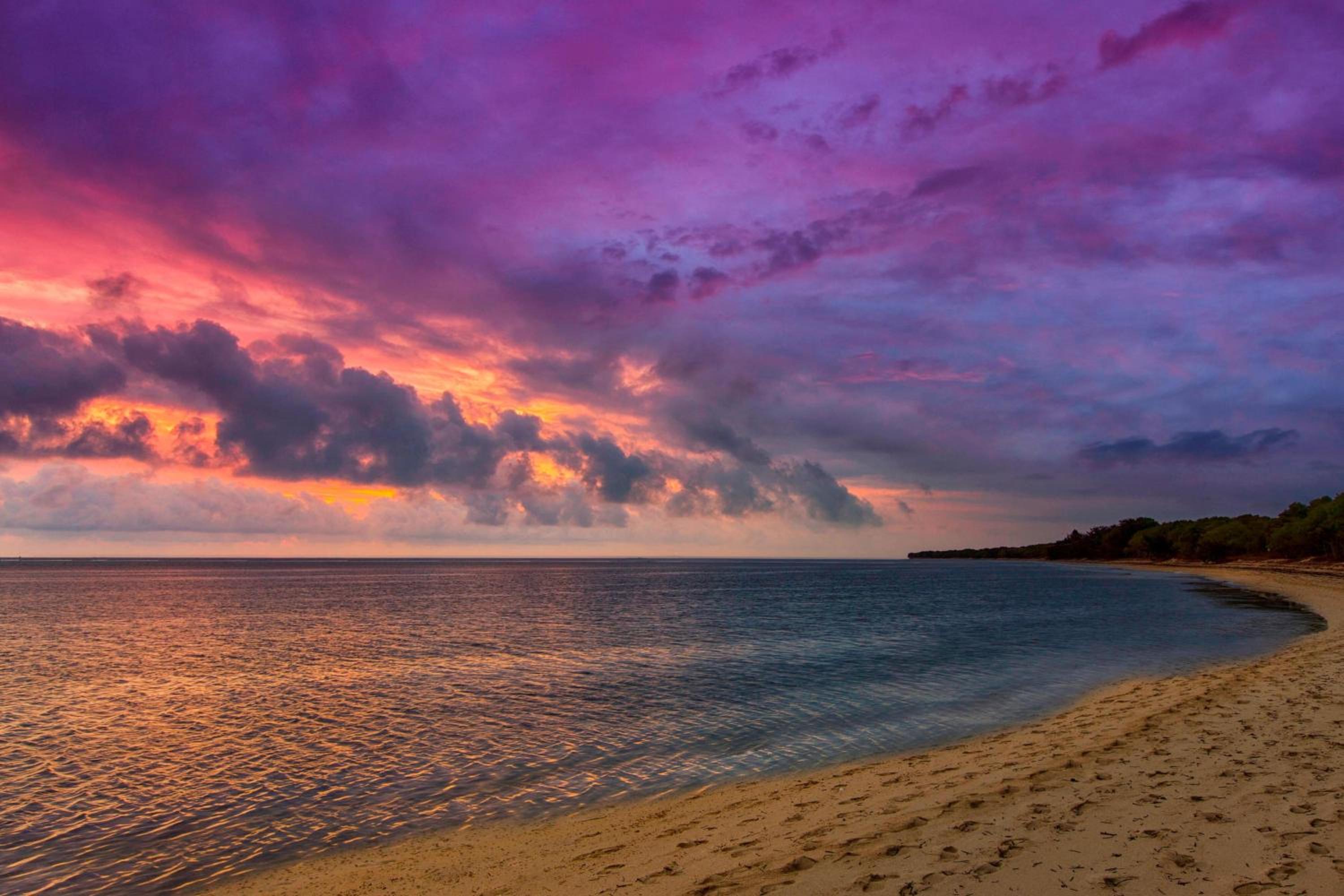 Sheraton New Caledonia Deva Spa & Golf Resort