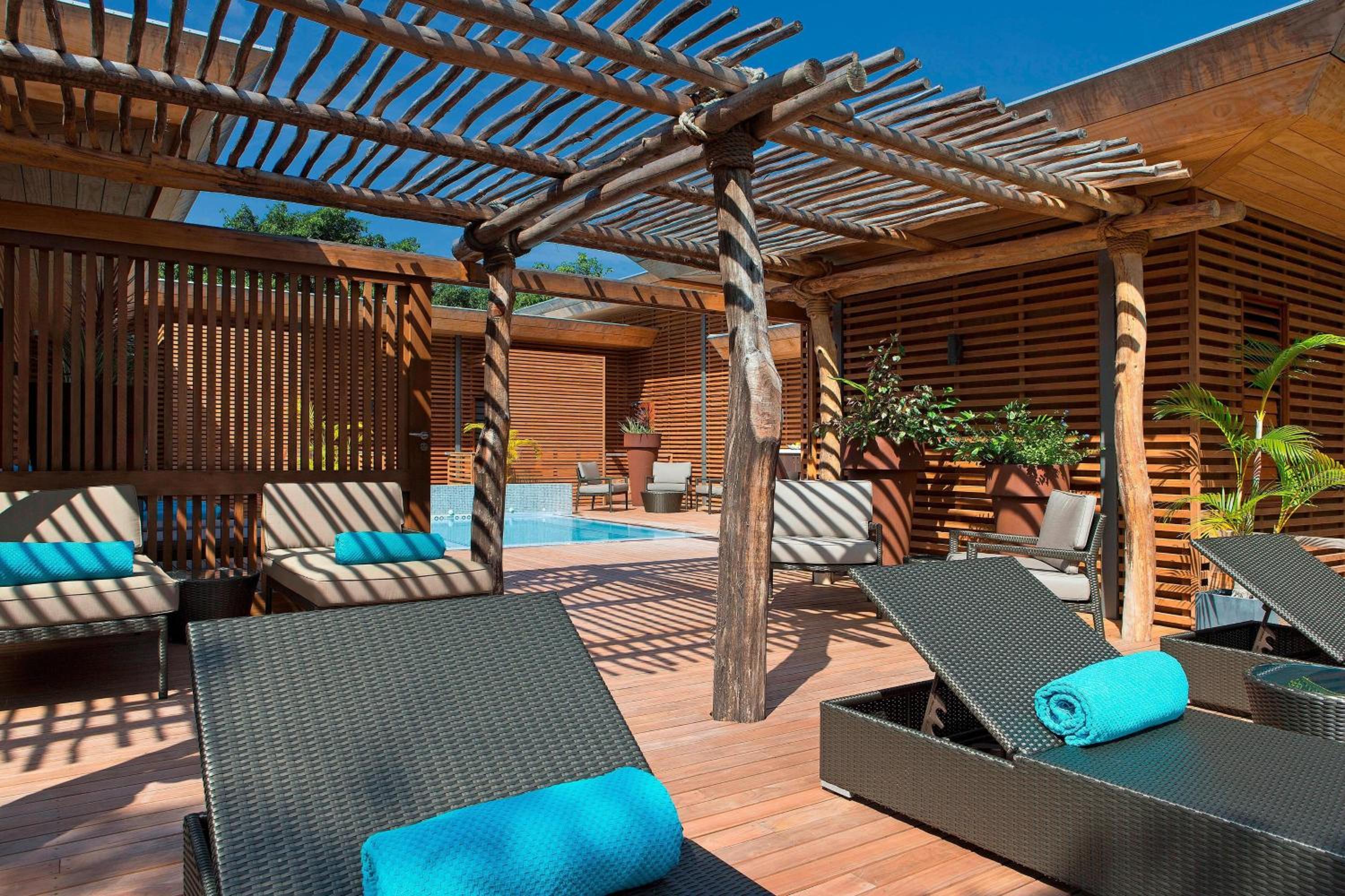 Sheraton New Caledonia Deva Spa & Golf Resort