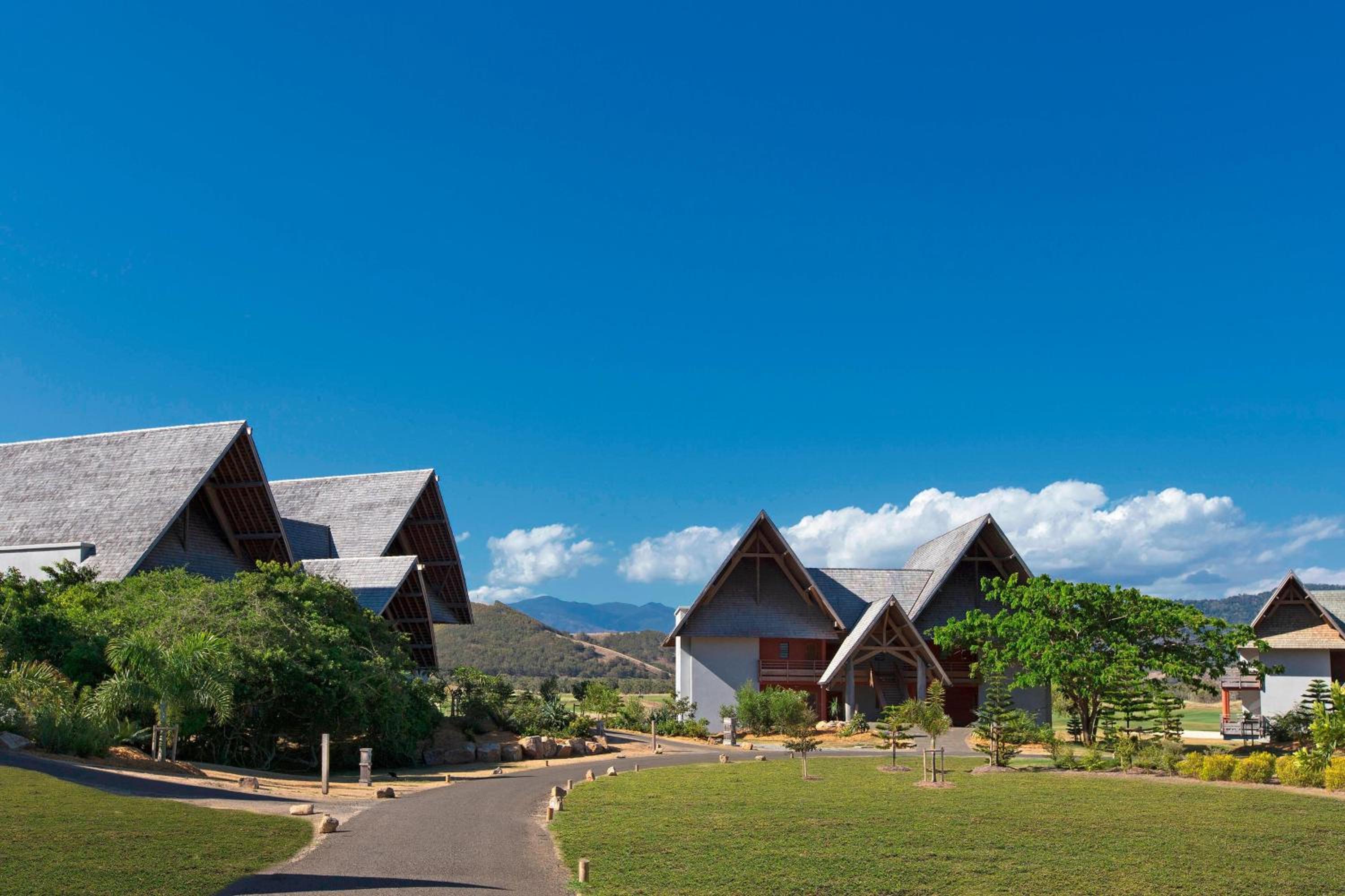 Sheraton New Caledonia Deva Spa & Golf Resort