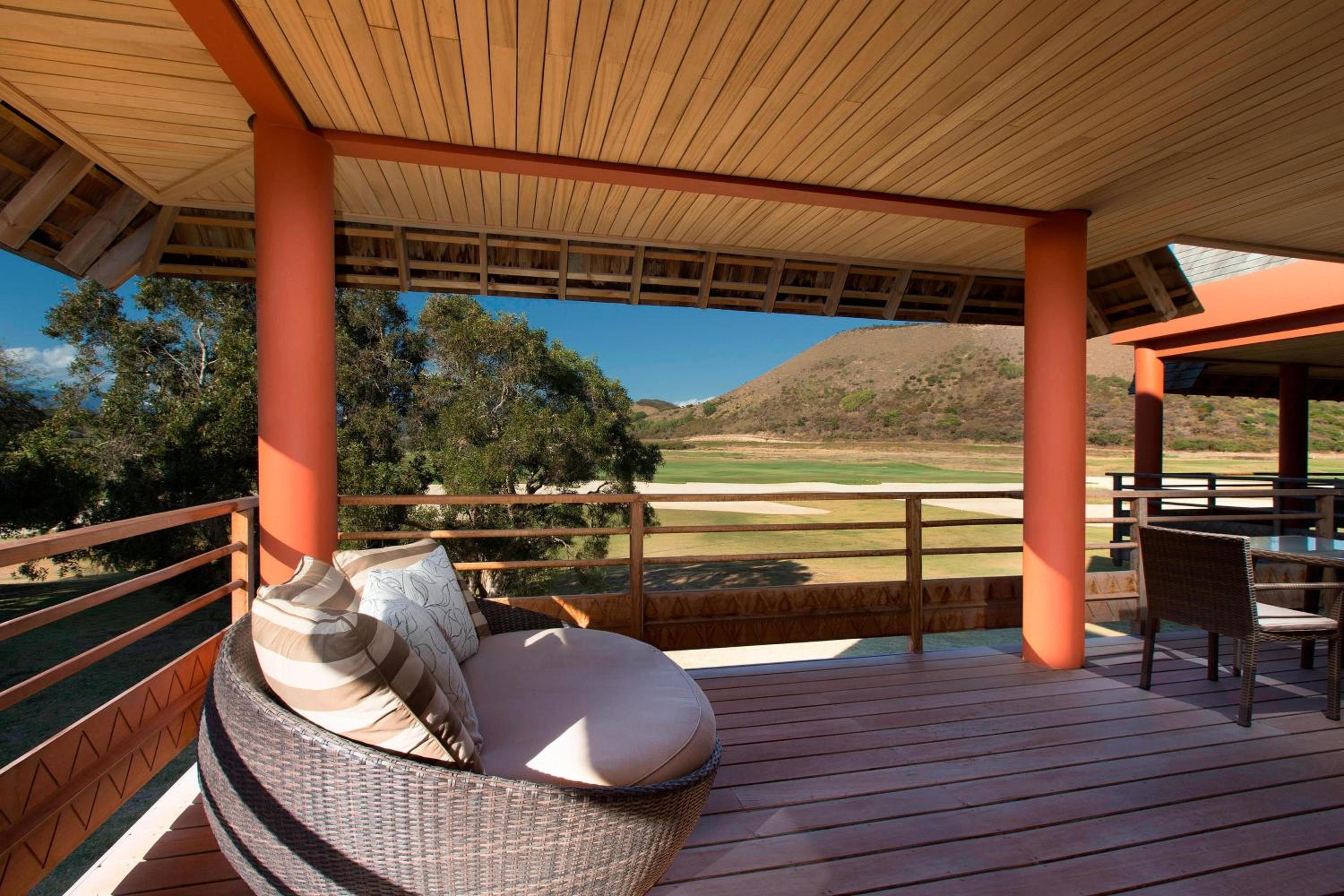 Sheraton New Caledonia Deva Spa & Golf Resort