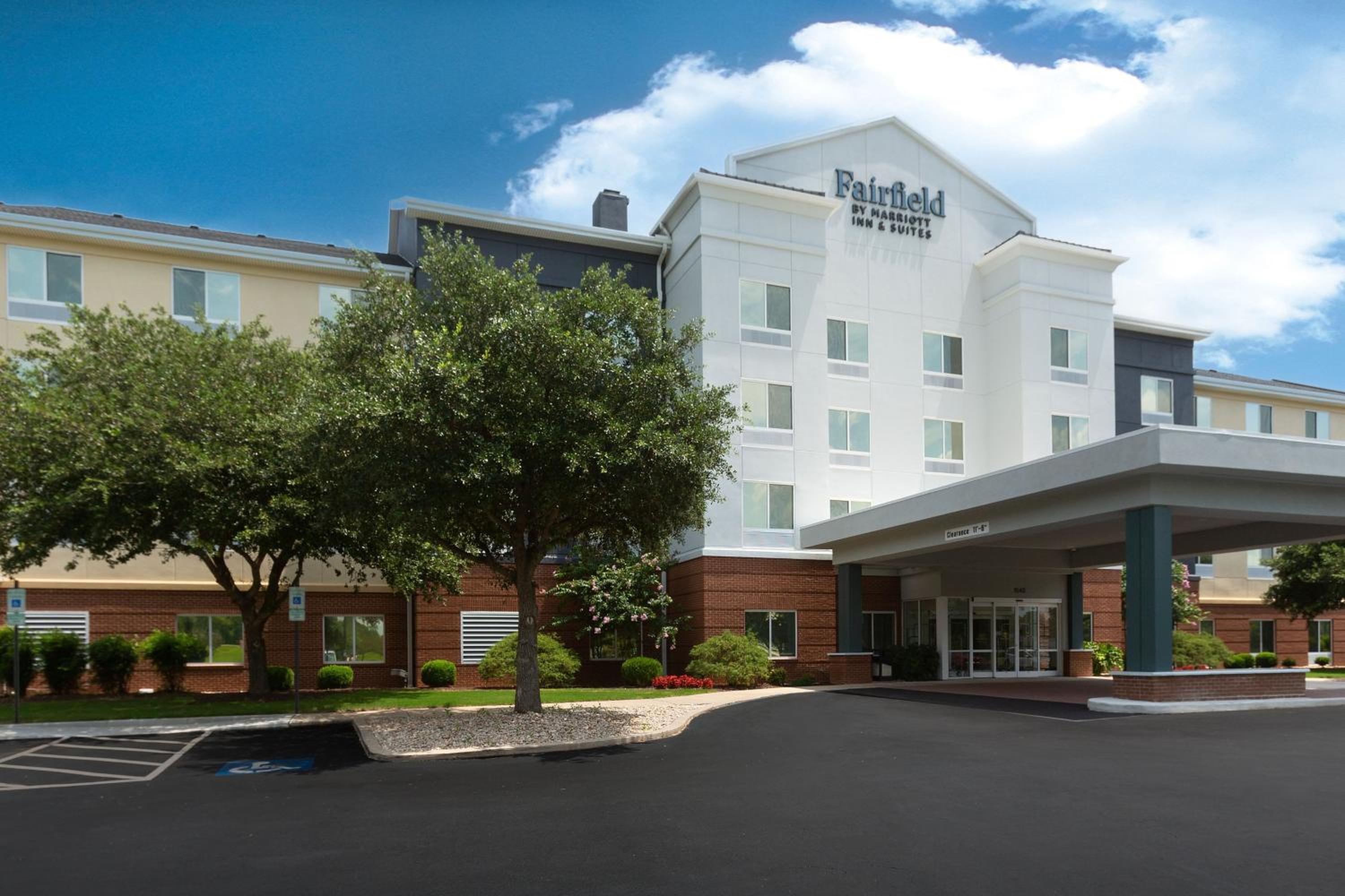 Elizabeth City Vacations - Fairfield Inn  Suites Elizabeth City - Property Image 2