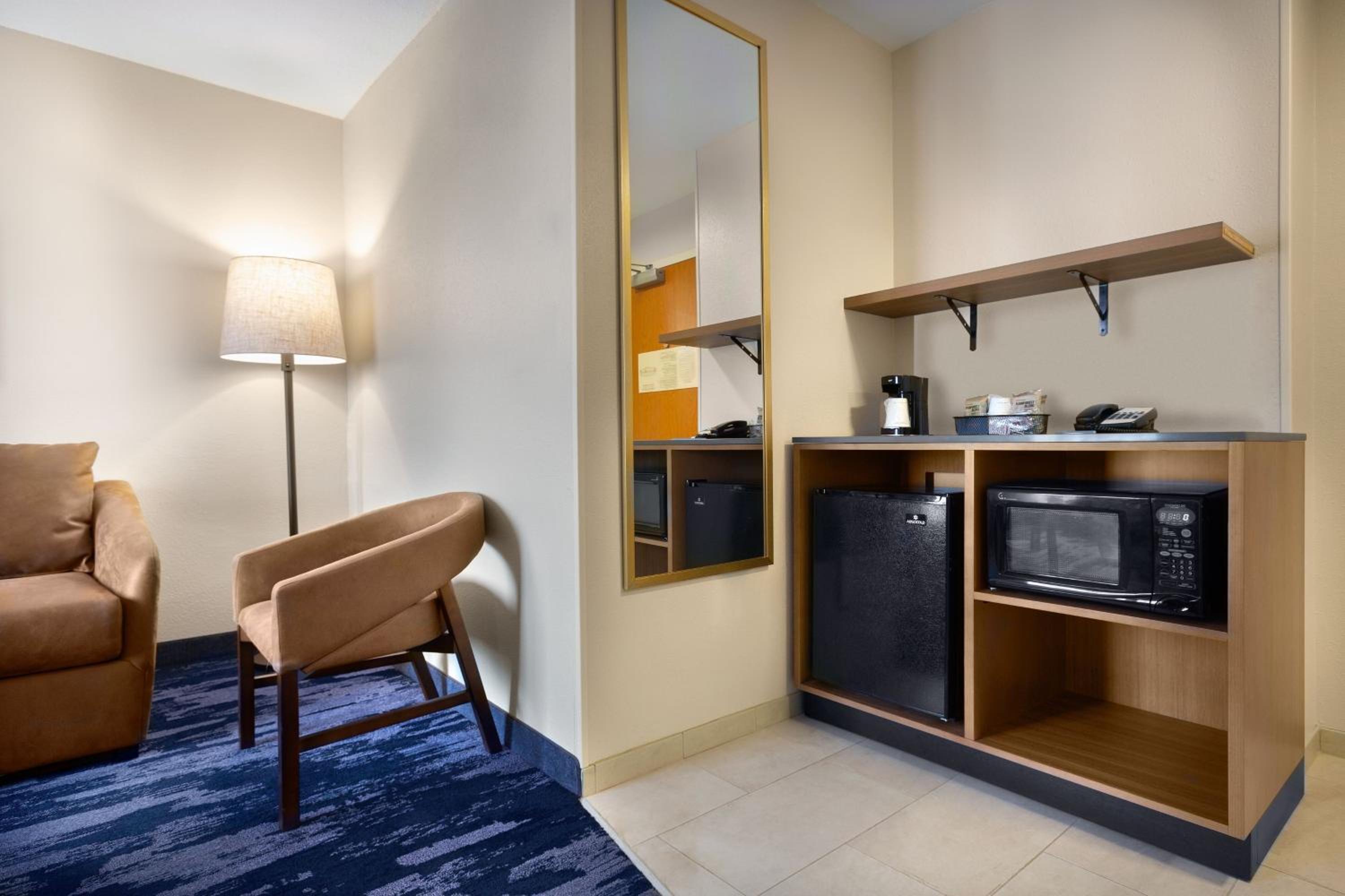 Elizabeth City Vacations - Fairfield Inn  Suites Elizabeth City - Property Image 2