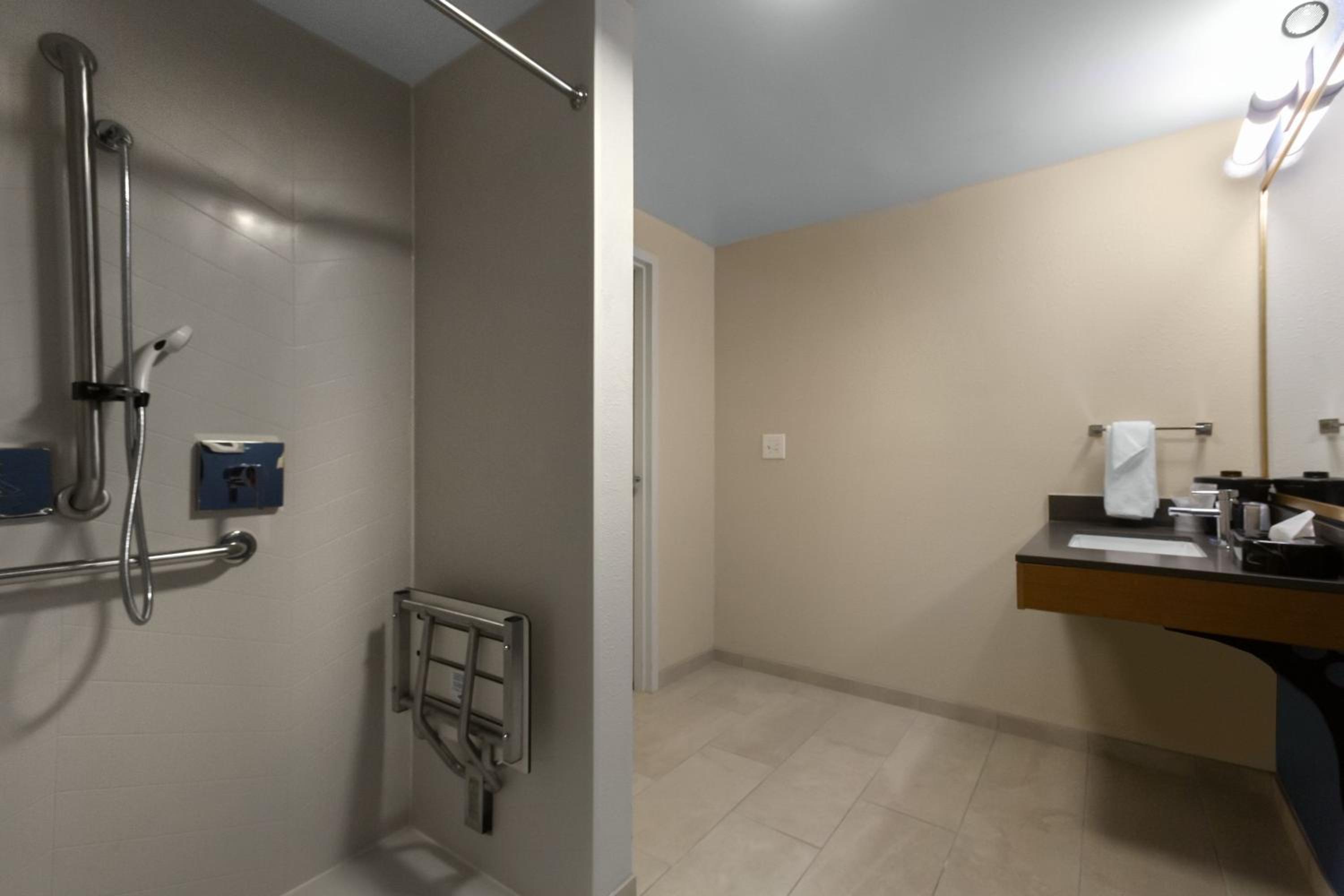 Elizabeth City Vacations - Fairfield Inn  Suites Elizabeth City - Property Image 5