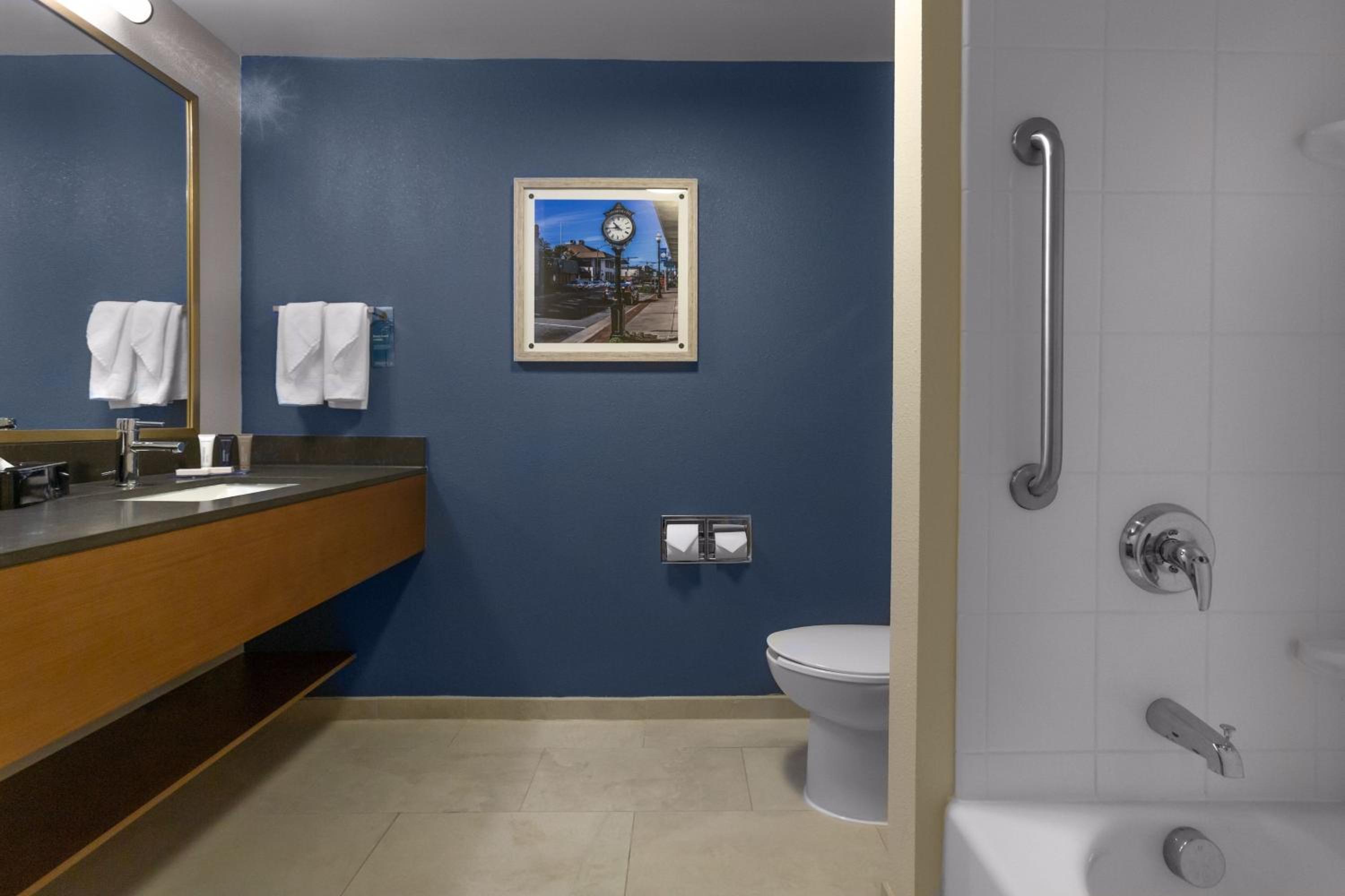 Elizabeth City Vacations - Fairfield Inn  Suites Elizabeth City - Property Image 6