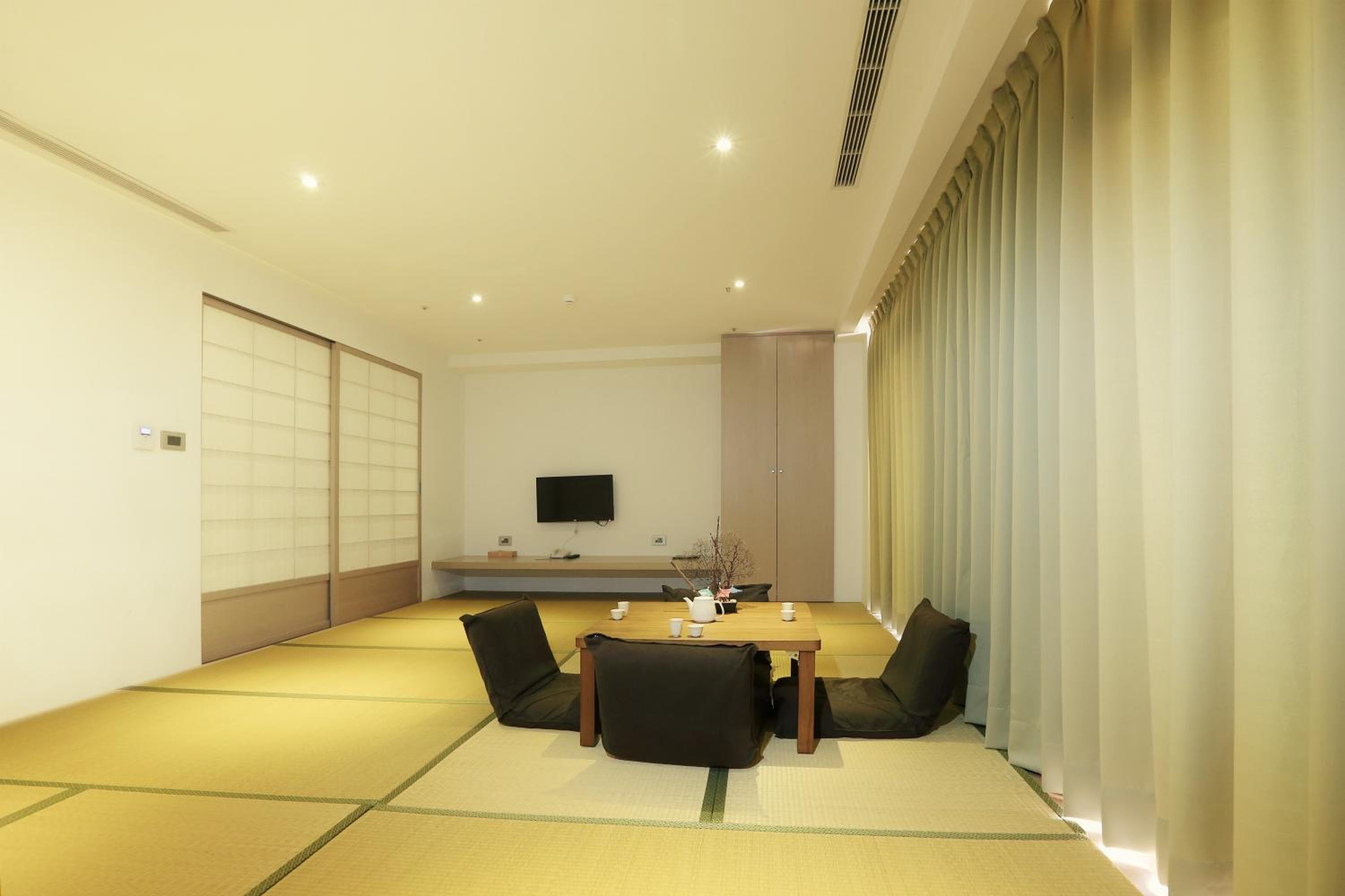 Mellow Fields Hotel