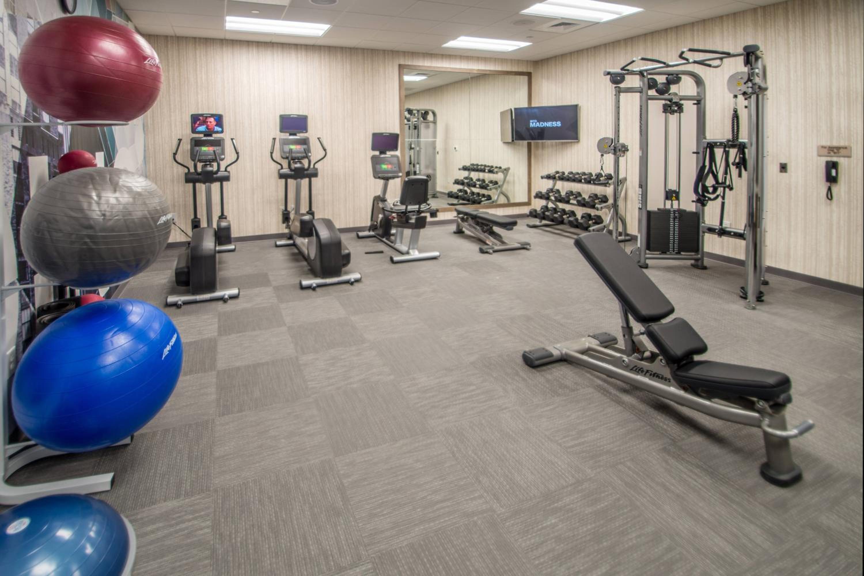 Fayetteville Vacations - SpringHill Suites by Marriott Fayetteville Fort Liberty - Property Image 28