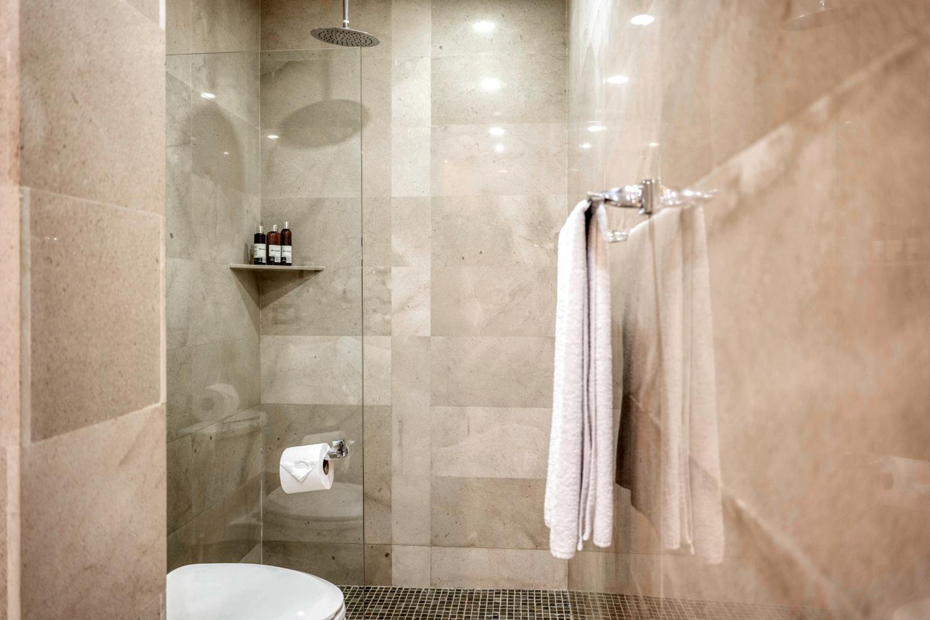 Altos de Montserrat 2 1 - Property Image 3