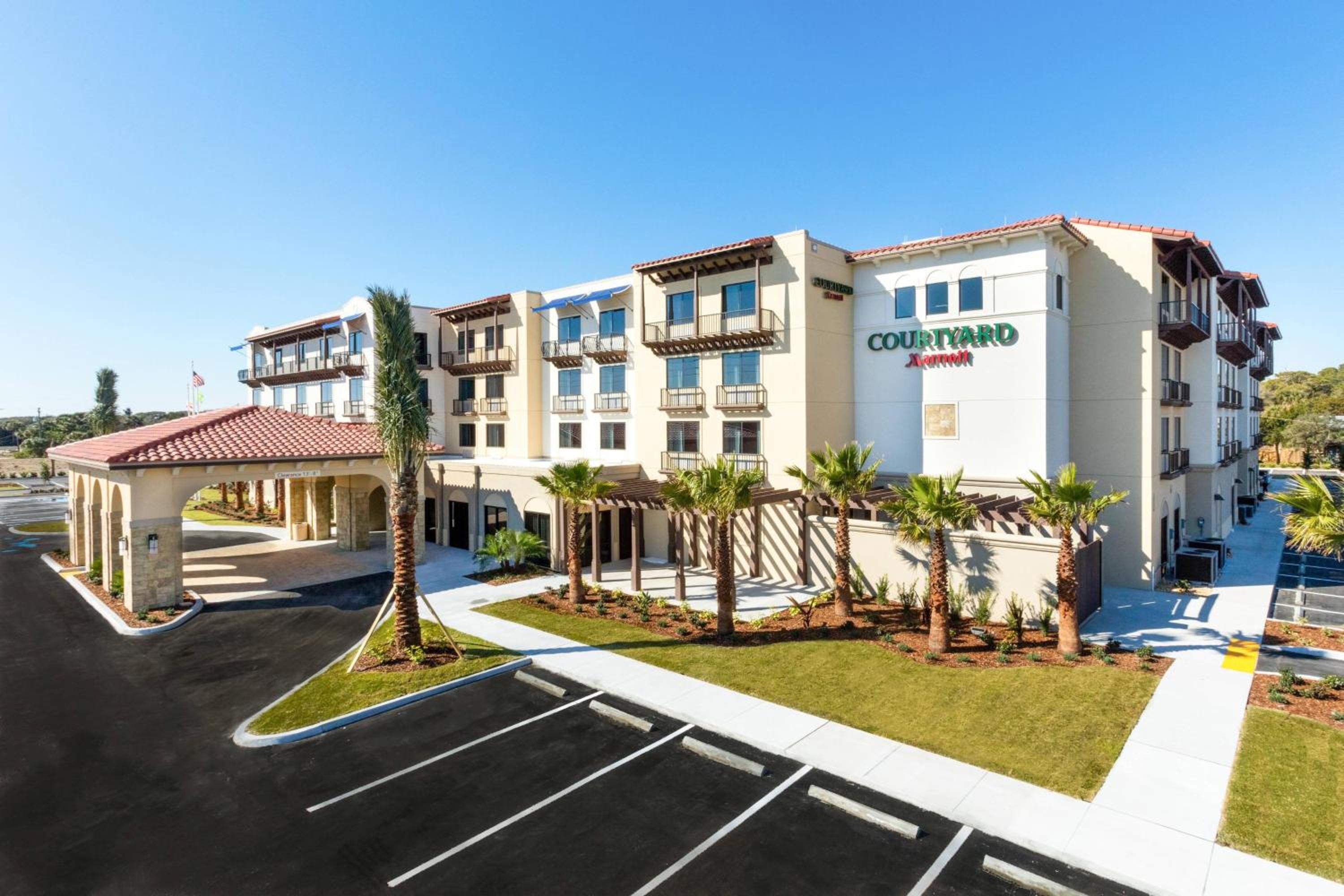 Hotel Courtyard by Marriott St. Augustine Beach - Image 1