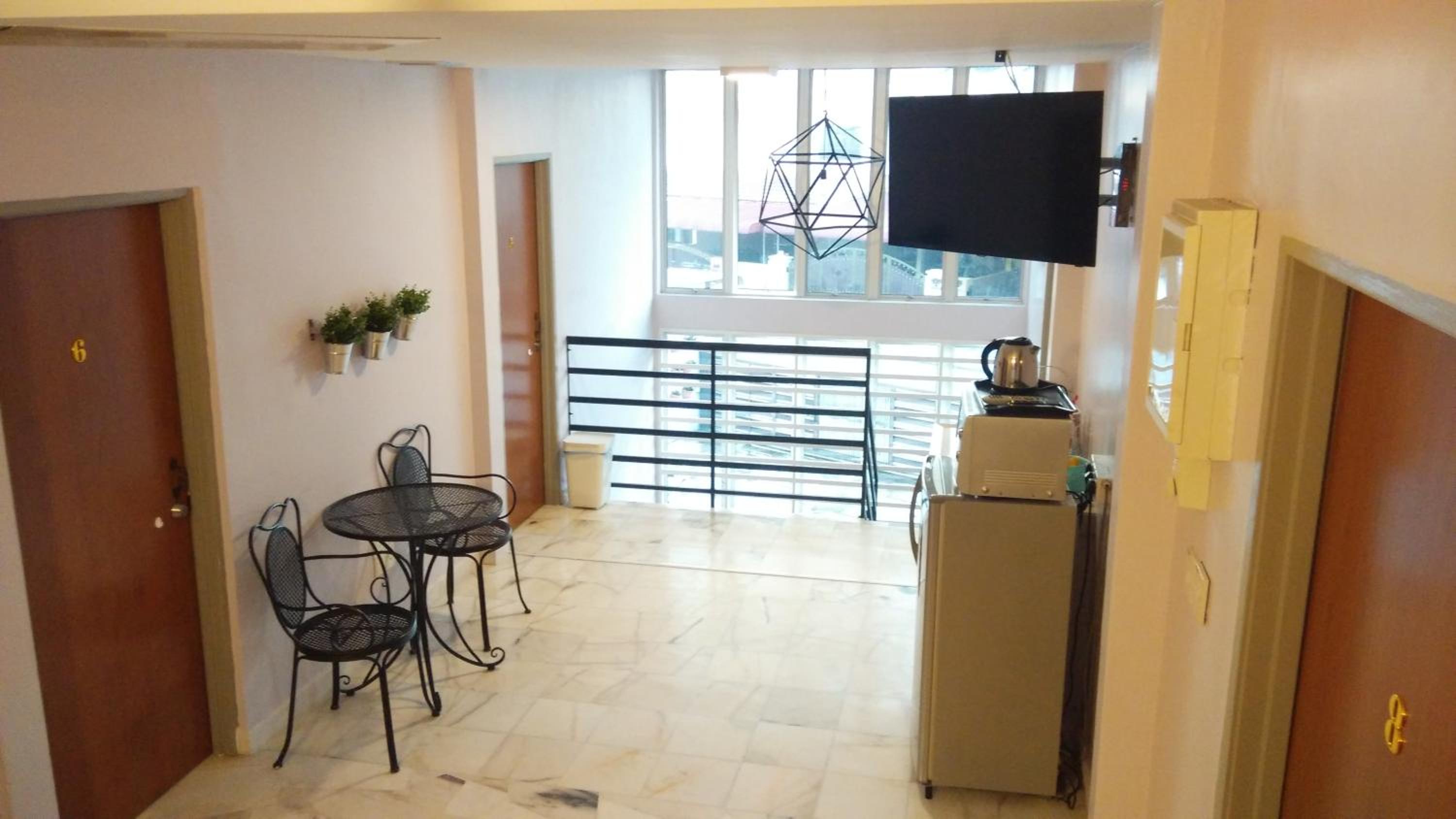 Bercham Vacation House