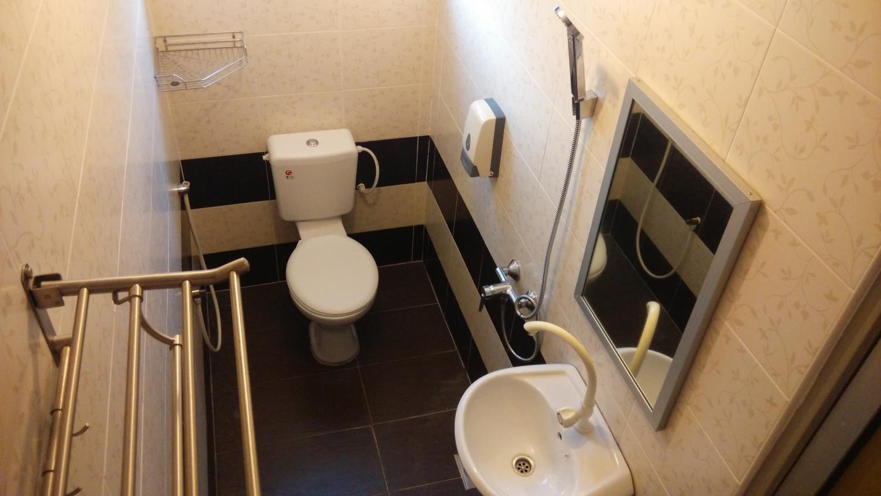 Bercham Vacation House