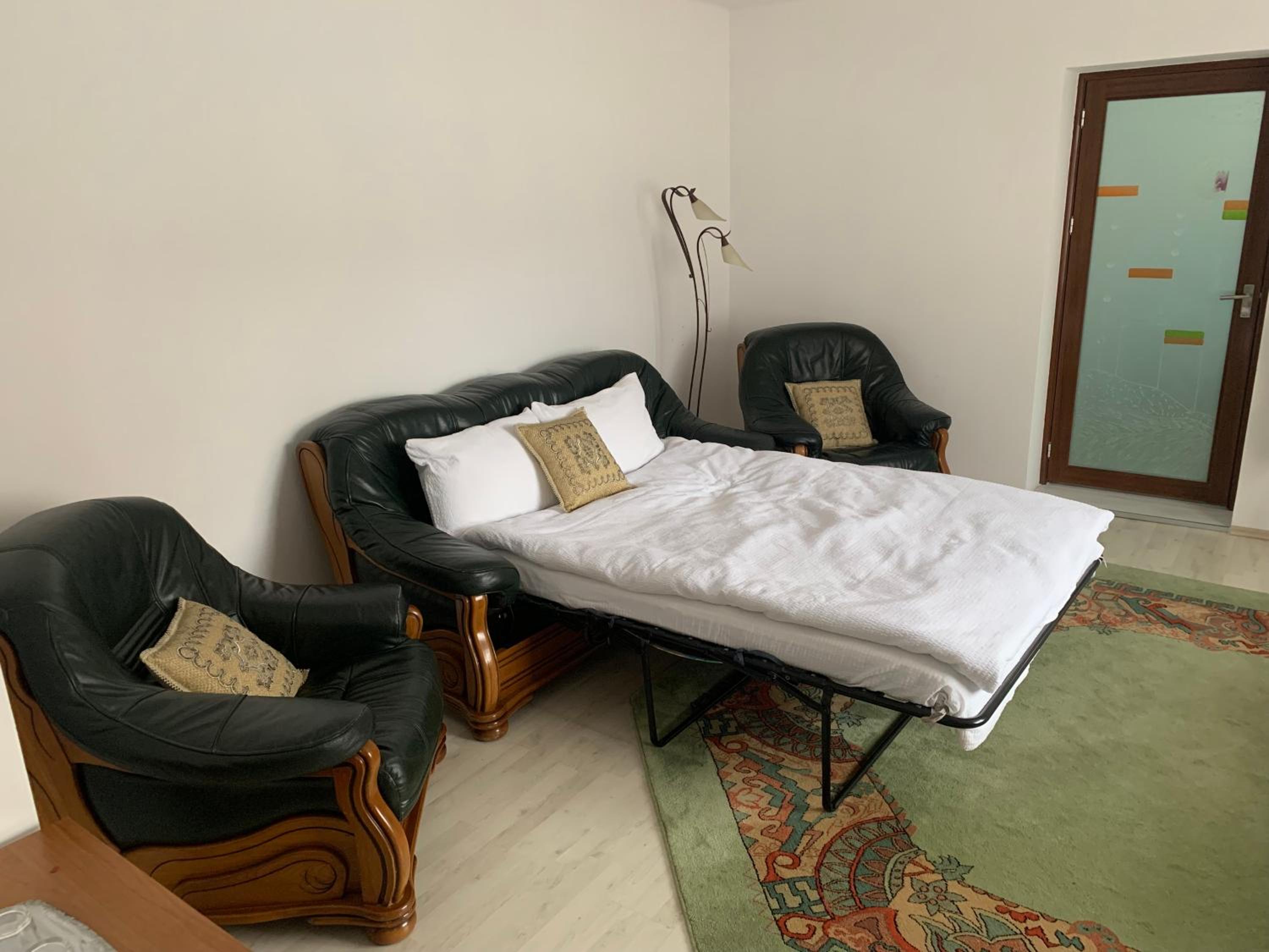 Nobless Boutique Residence