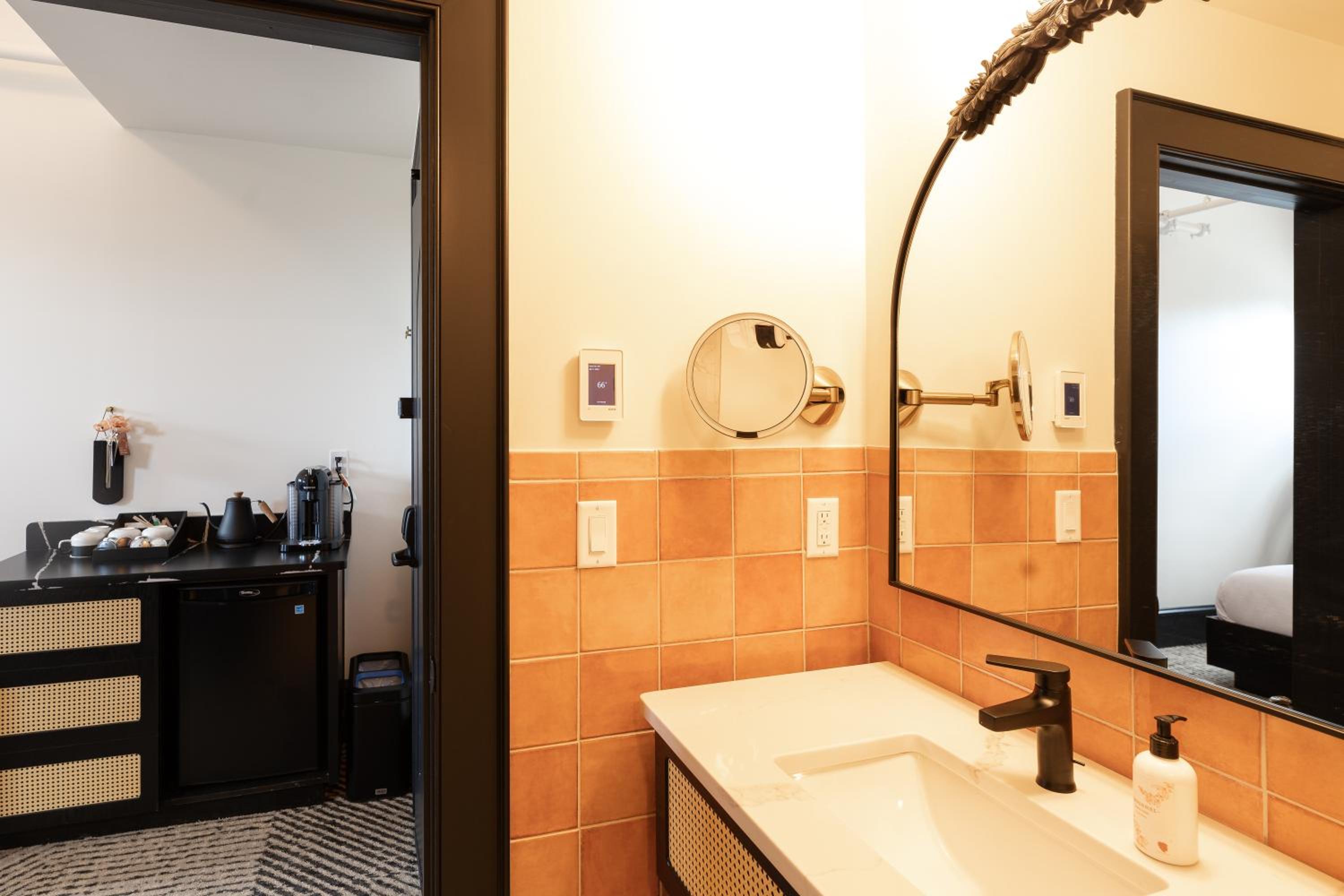 Portsmouth Vacations - Hotel Thaxter - Property Image 41