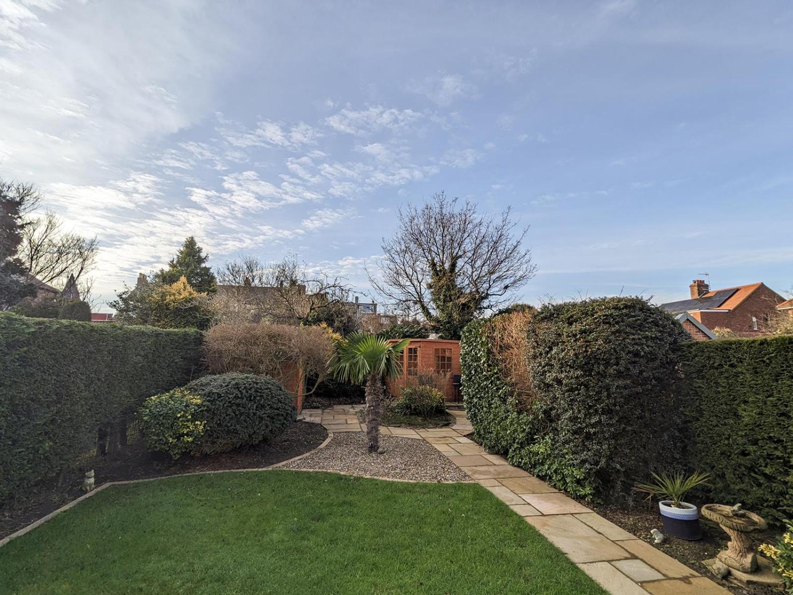 NORTH BEACH HOUSE - 3 Bedroom Fully Equipped Spacious House Perfect for Family Getaways in Bridlington view 3