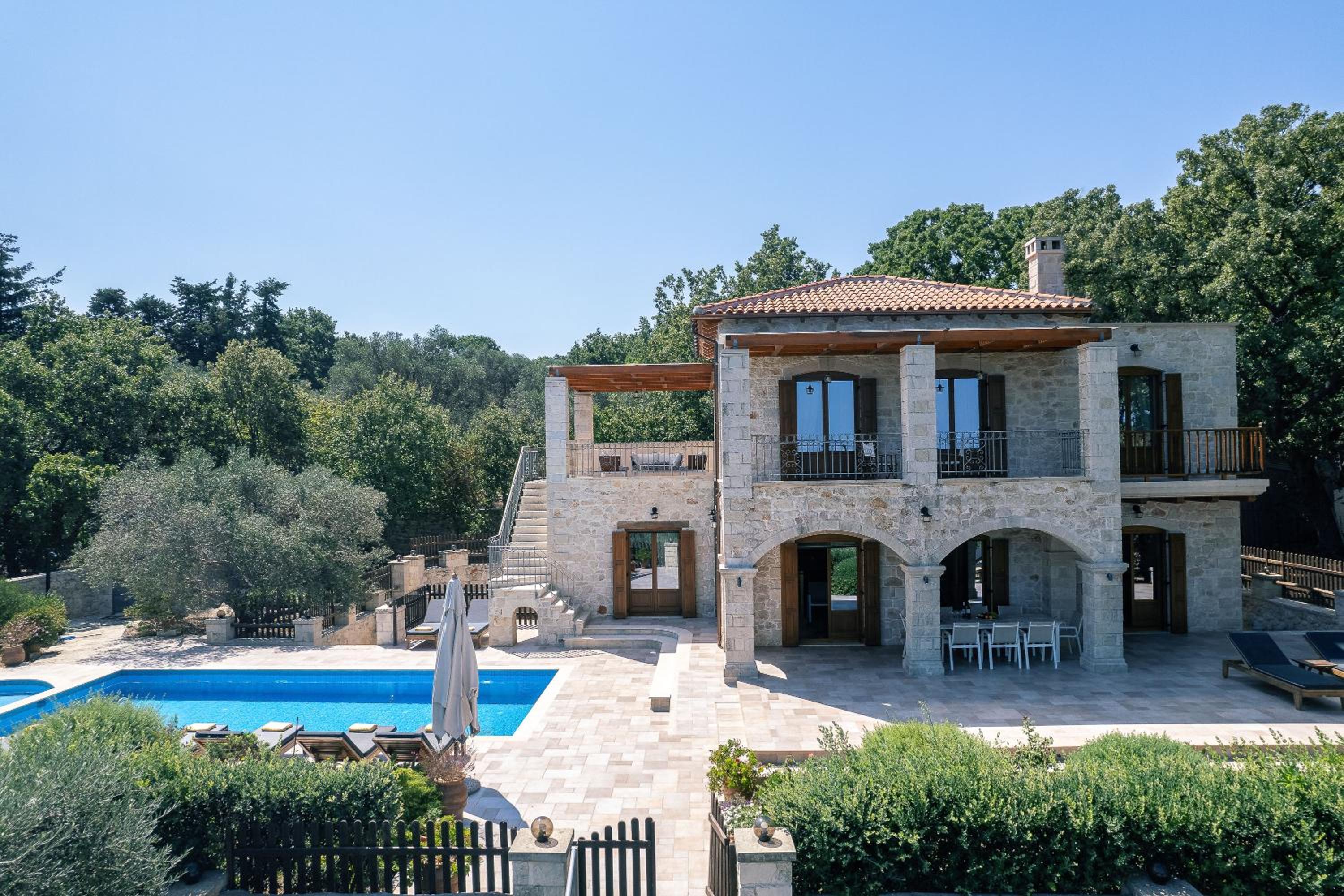 Vederi Estate