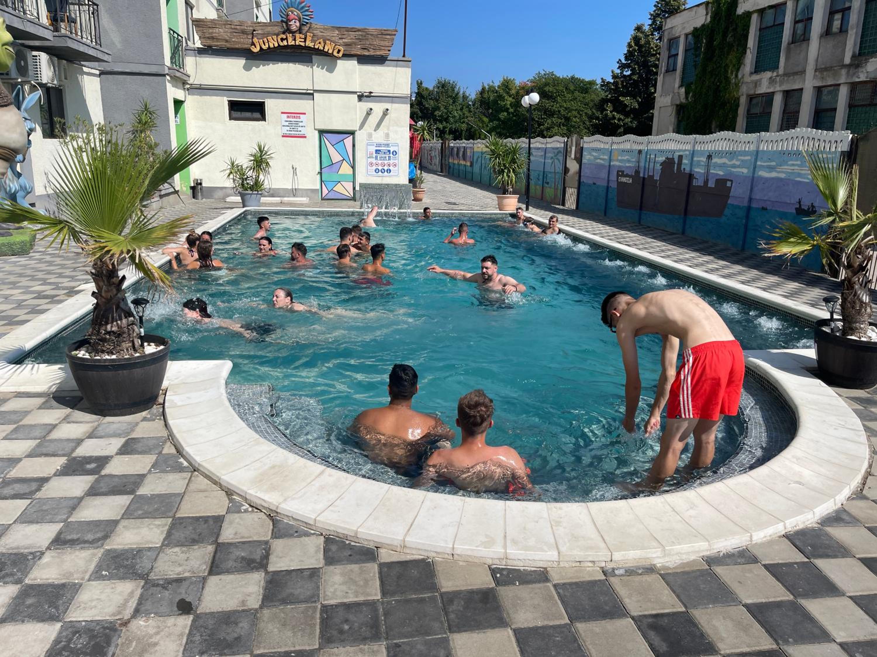 swimming pool