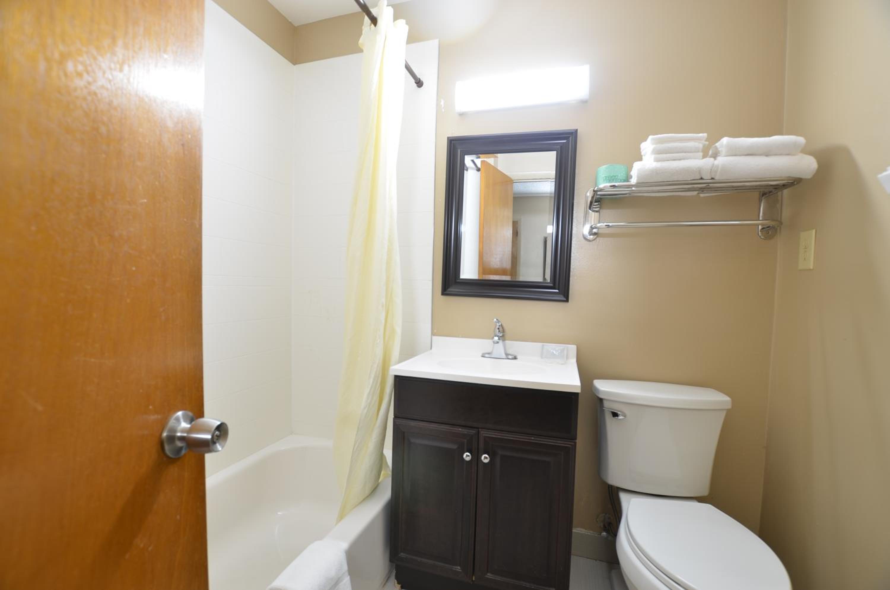 Travelowes Motel - Maggie Valley