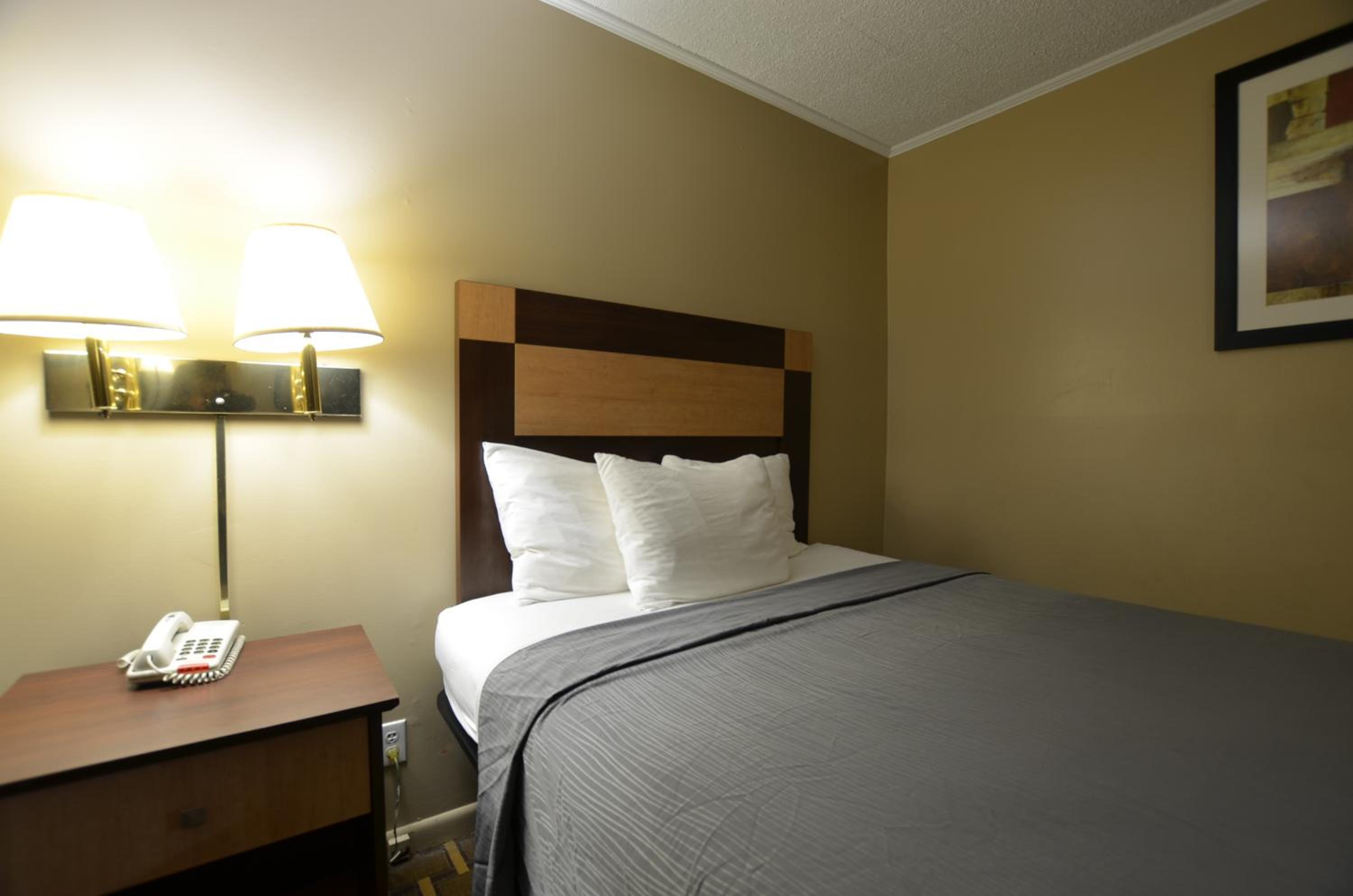 Travelowes Motel - Maggie Valley