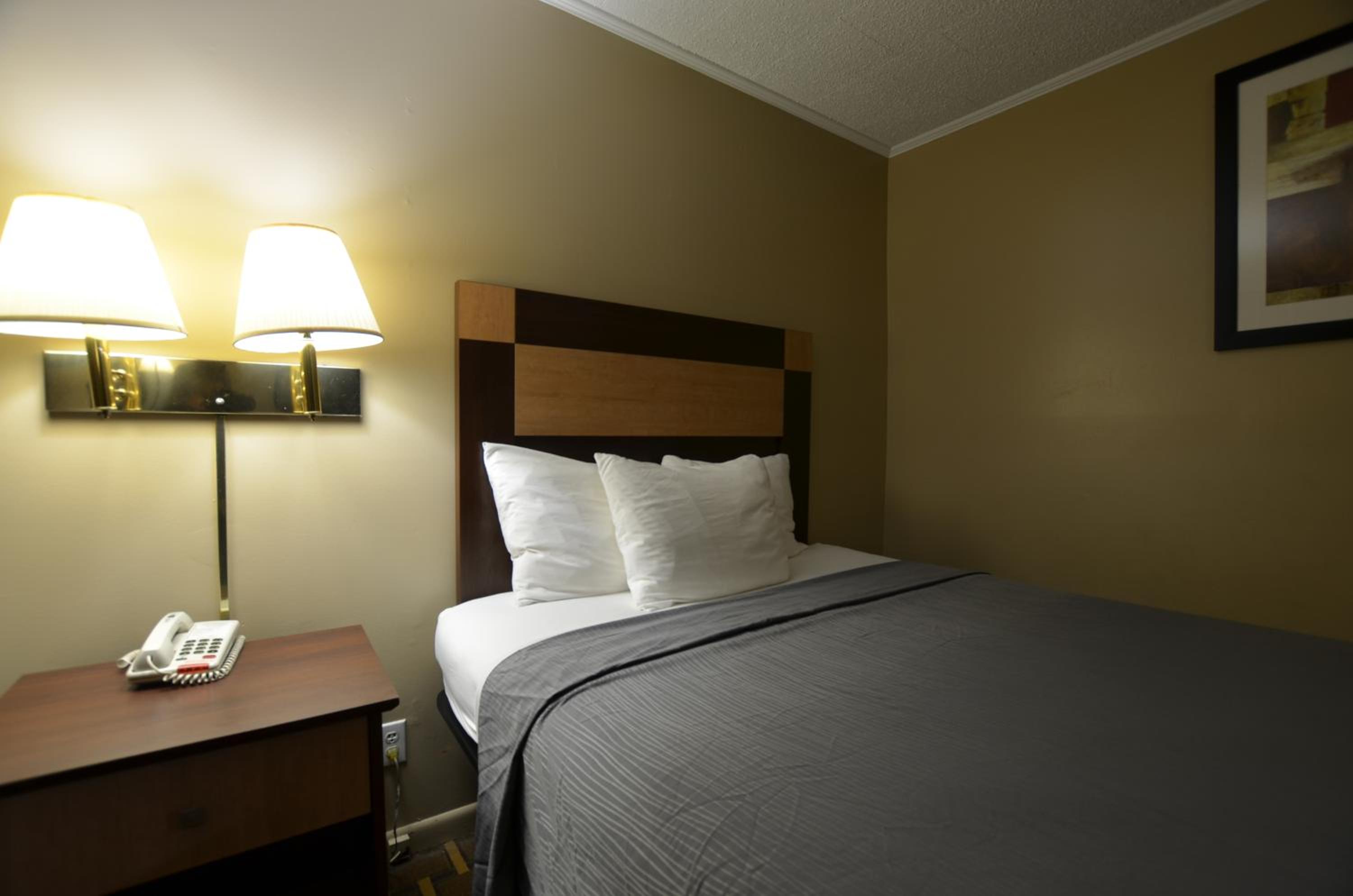 Travelowes Motel - Maggie Valley