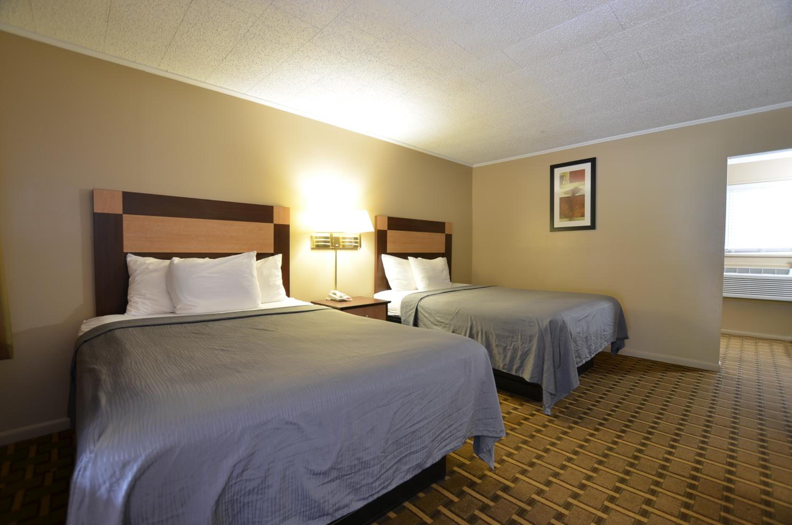 Travelowes Motel - Maggie Valley