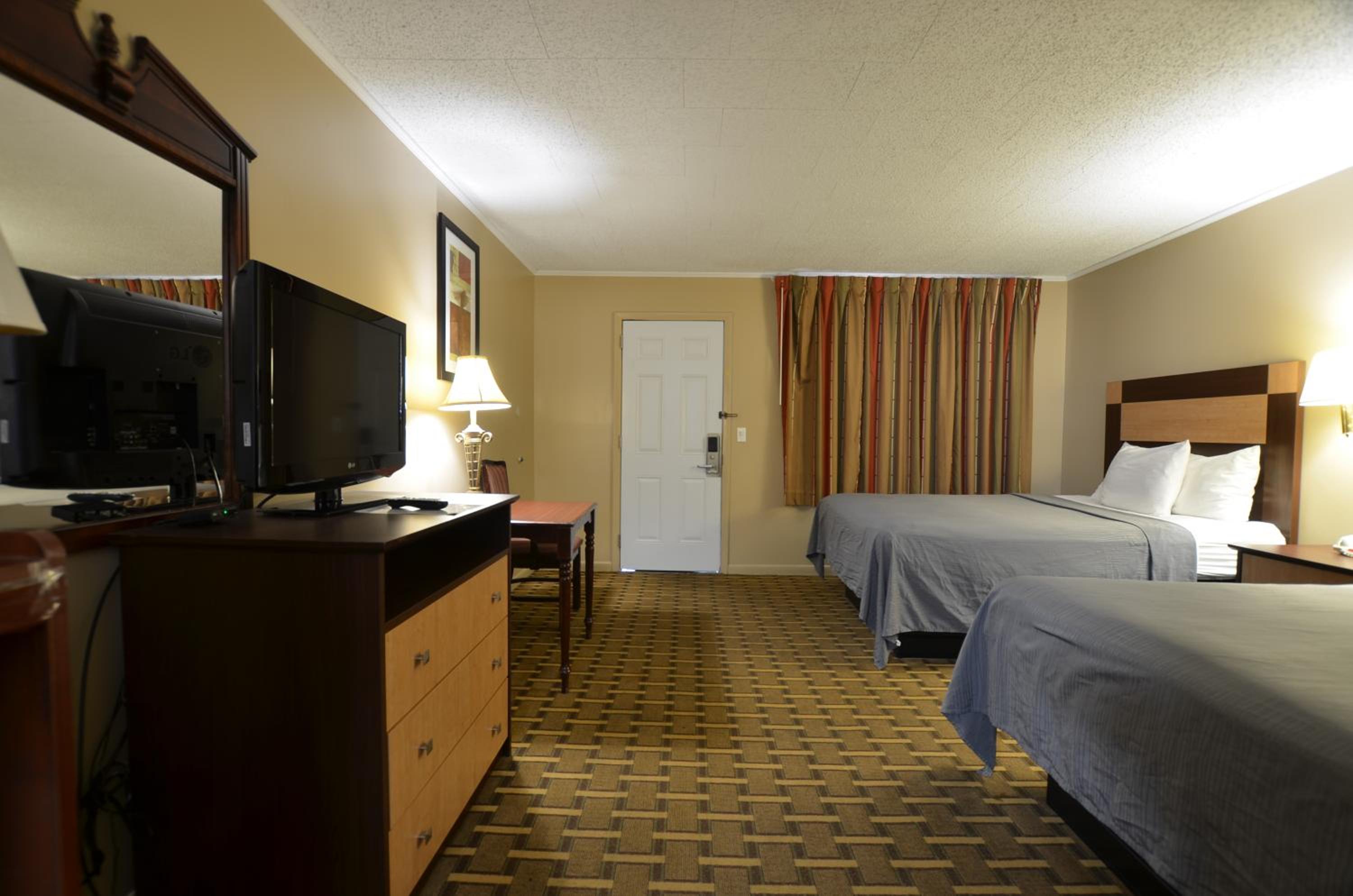 Travelowes Motel - Maggie Valley