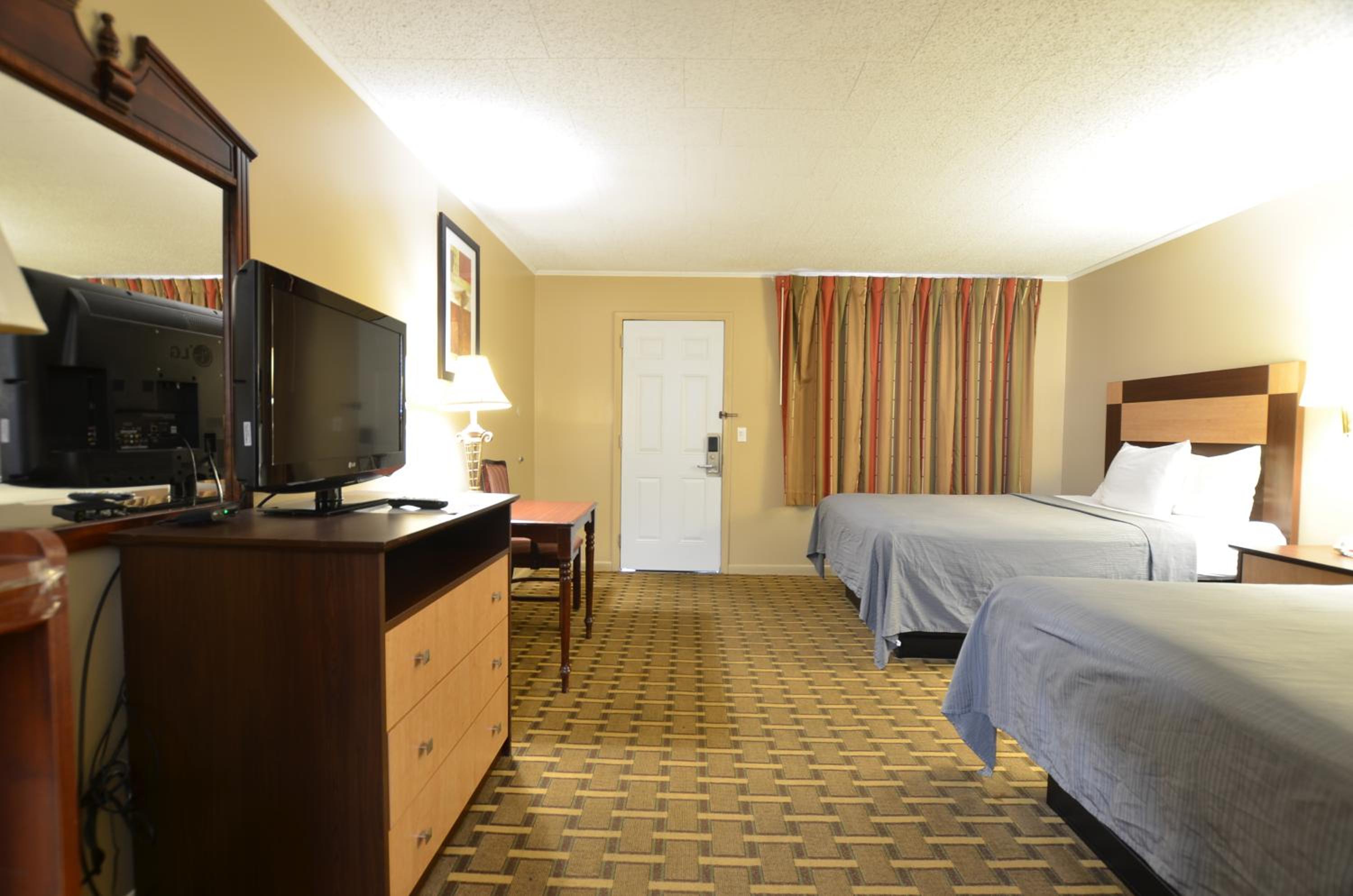 Travelowes Motel - Maggie Valley