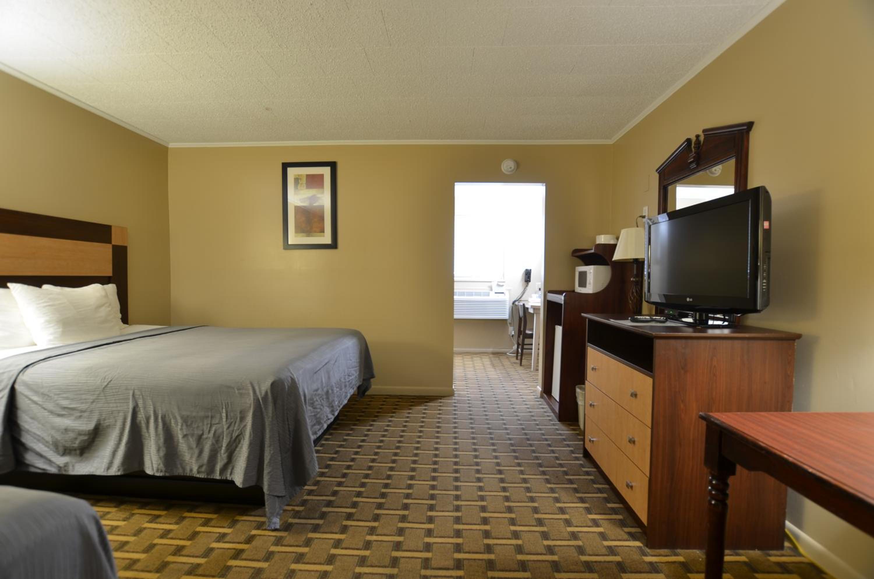 Travelowes Motel - Maggie Valley