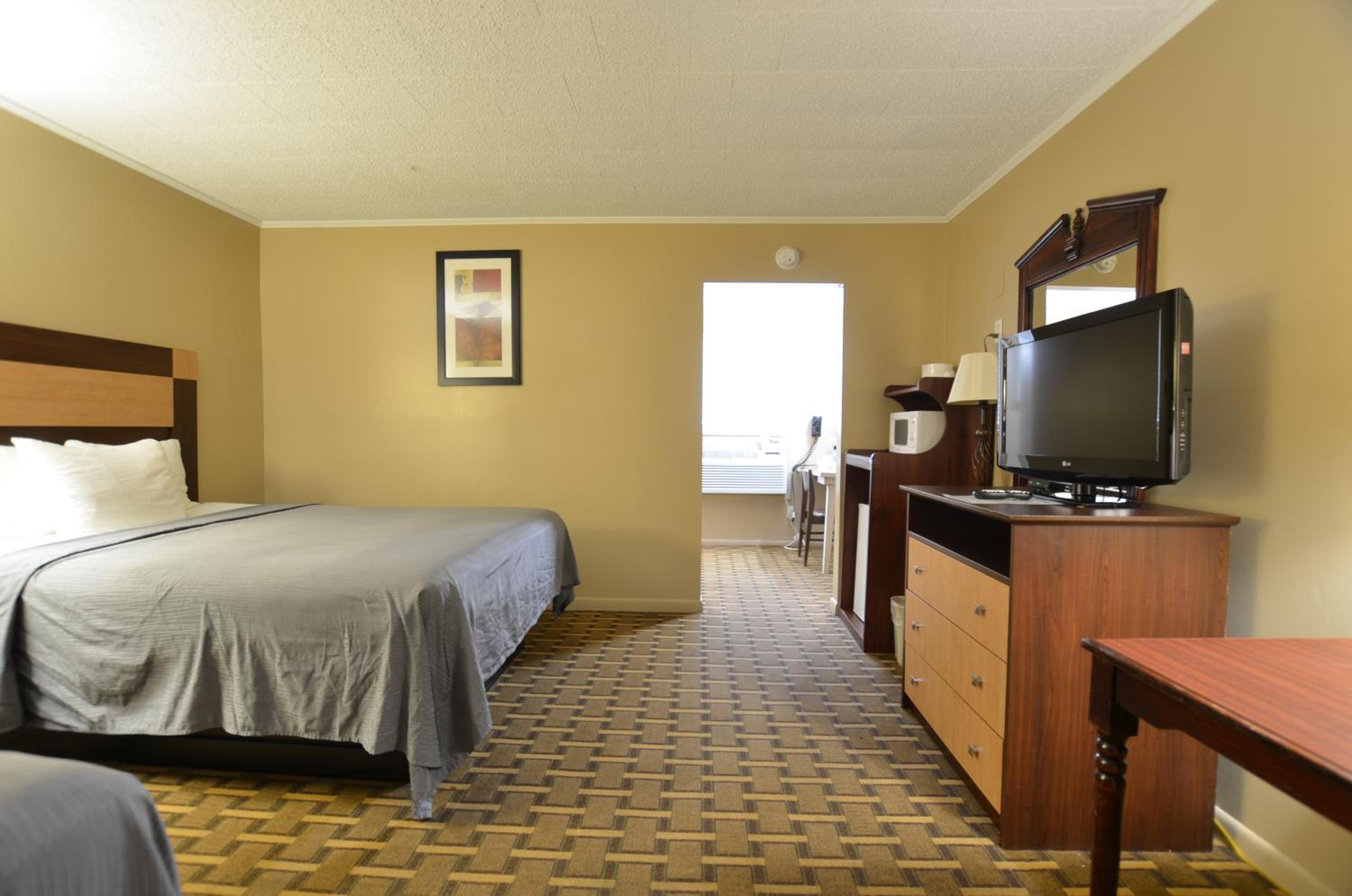 Travelowes Motel - Maggie Valley