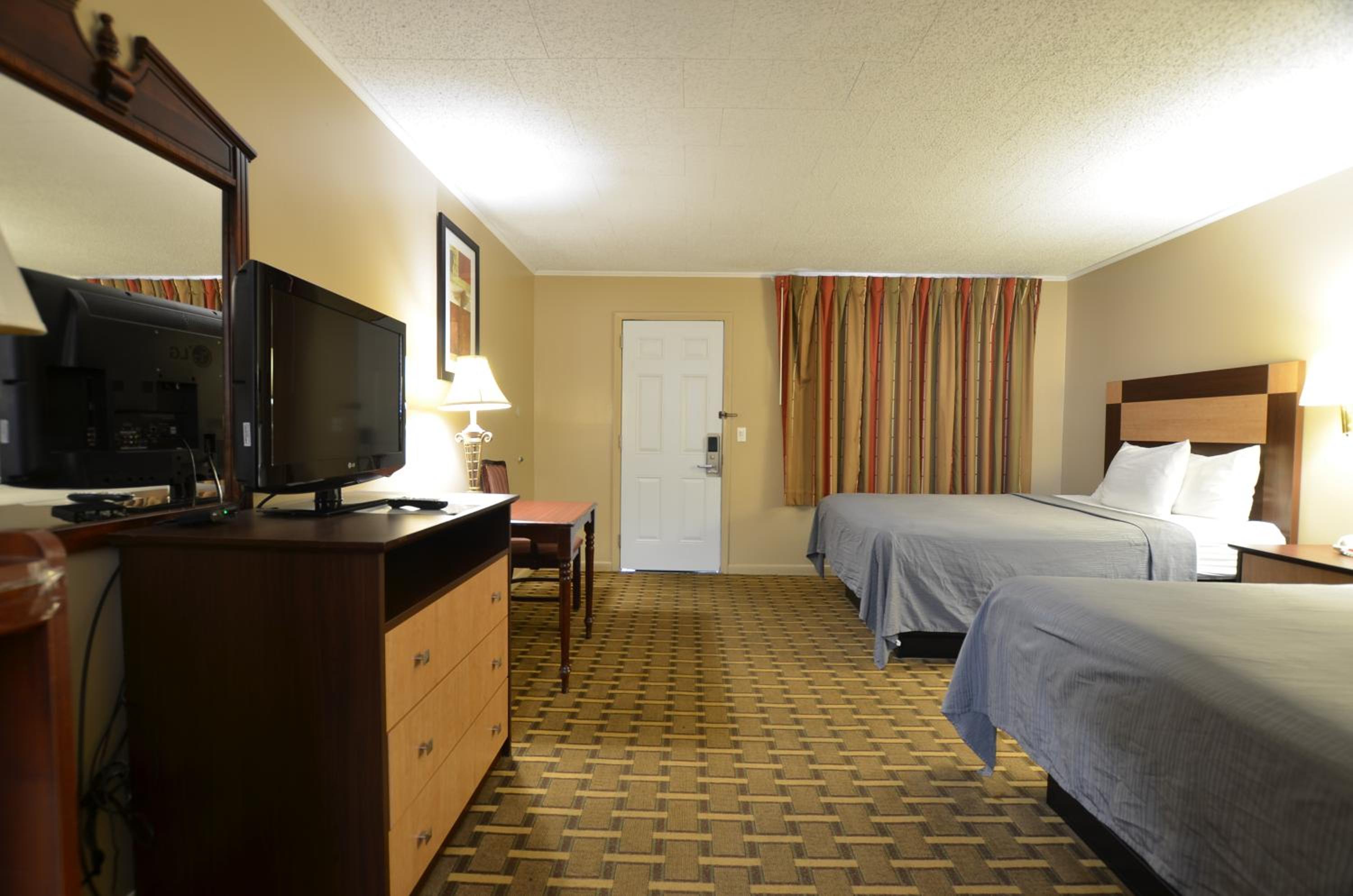 Travelowes Motel - Maggie Valley